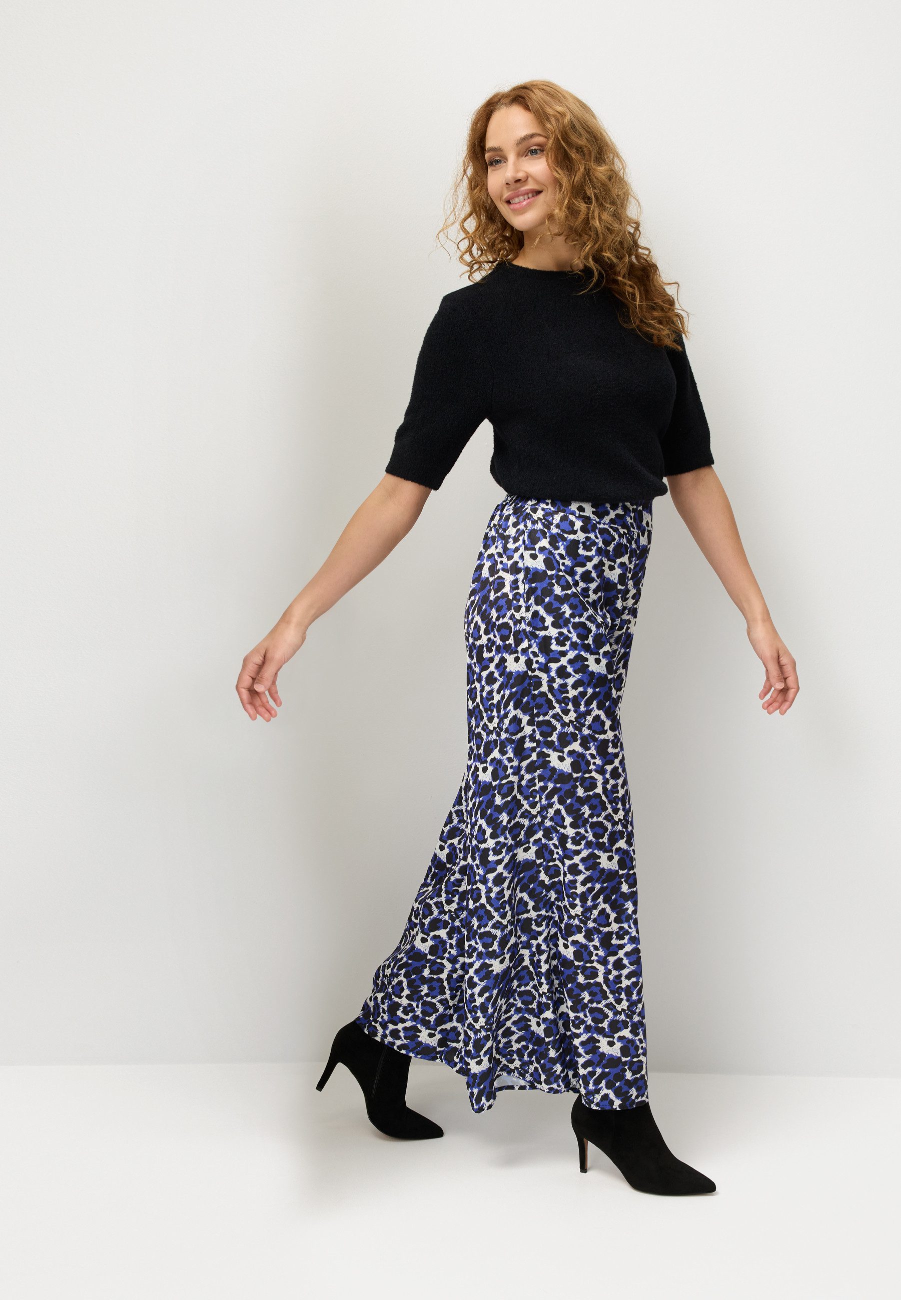 Lascana Highheel-laarsjes in spitse vorm & naaldhak, ritslaars vegan