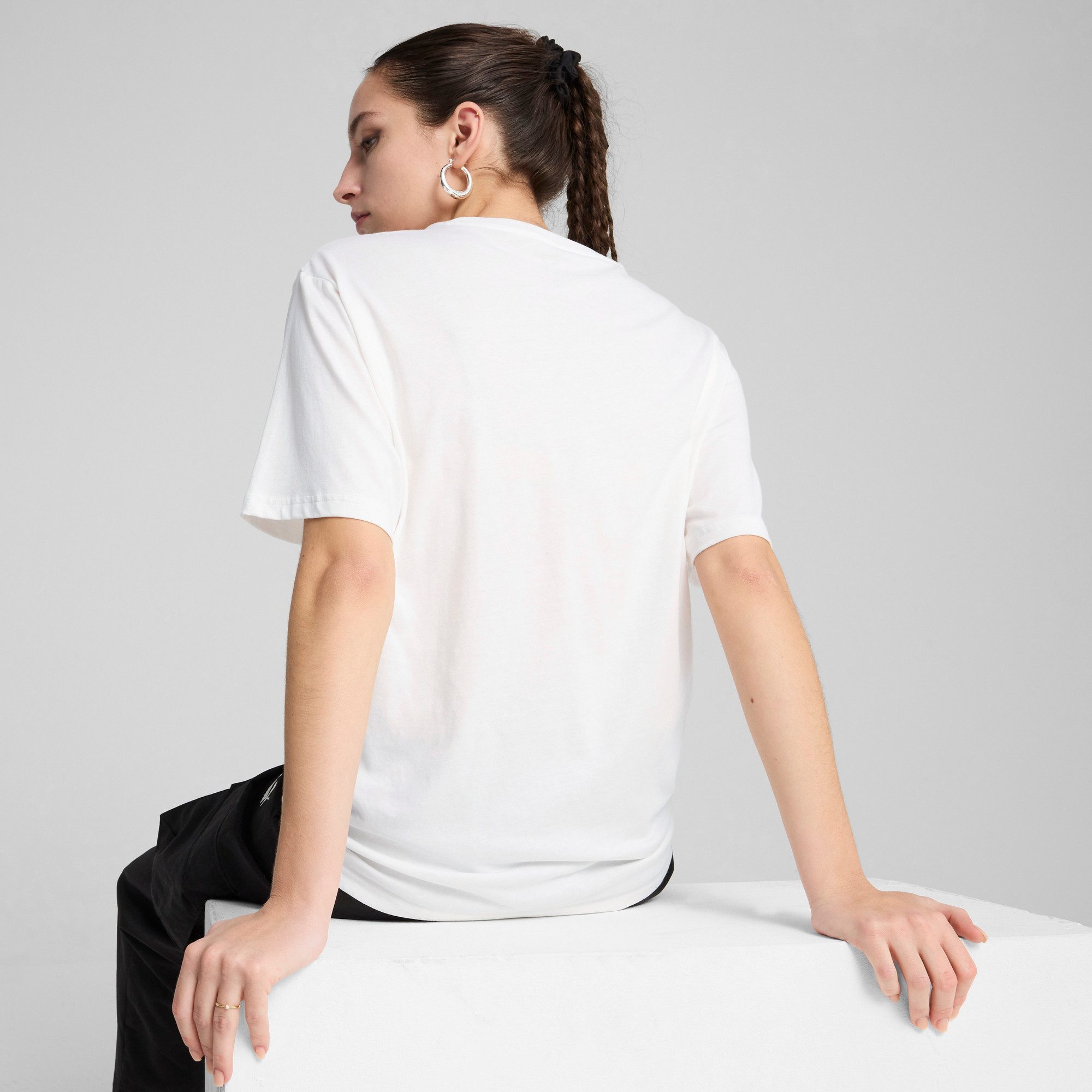 PUMA T-shirt ESS RELAXED TEE