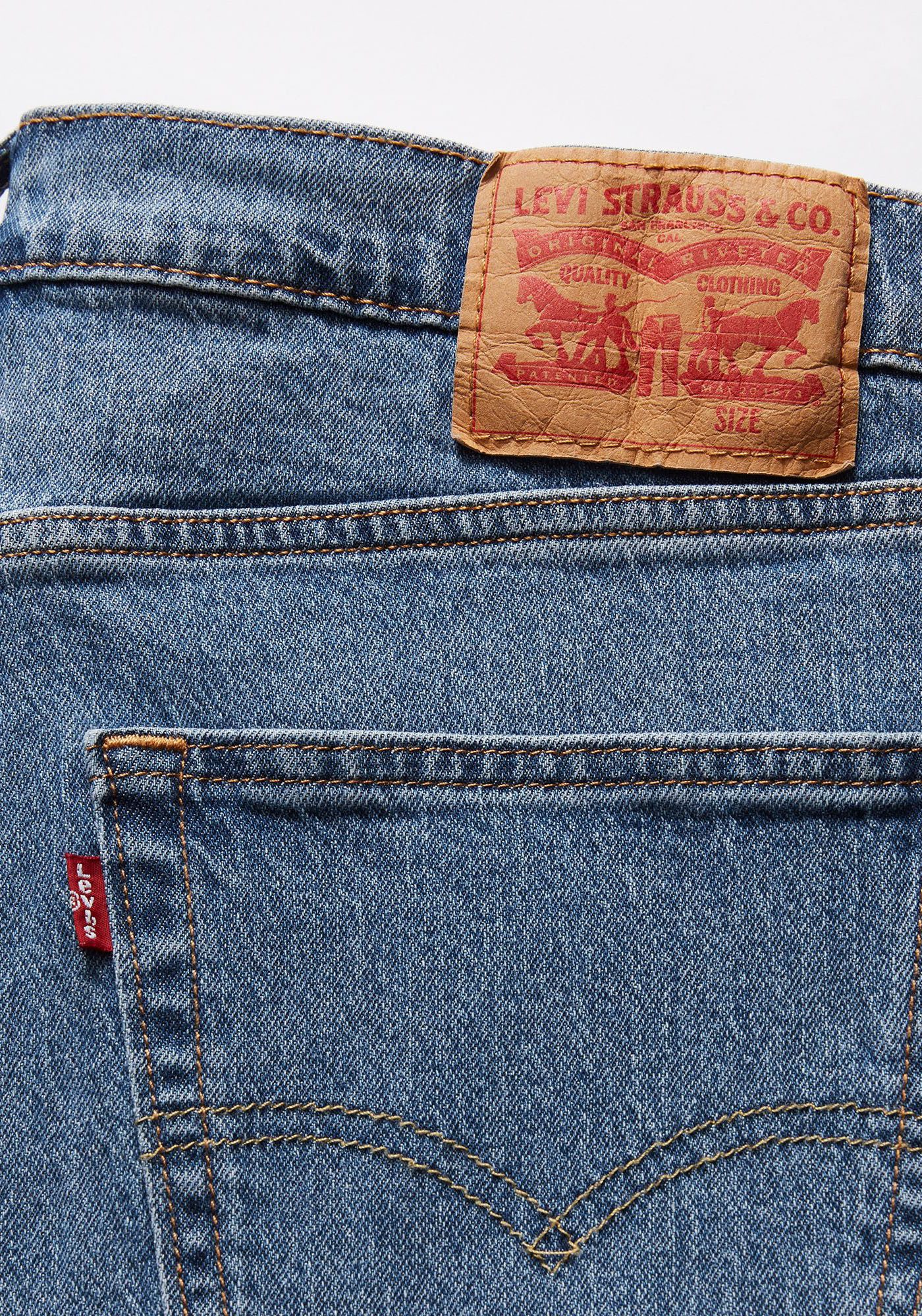 Levi's Tapered jeans 502 TAPER in een elegante moderne stijl