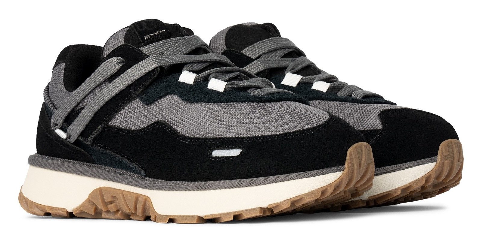 UGG Sneakers RETROFI LOW , plateausneaker, chunky sneaker, veterschoen met zachte binnenzool