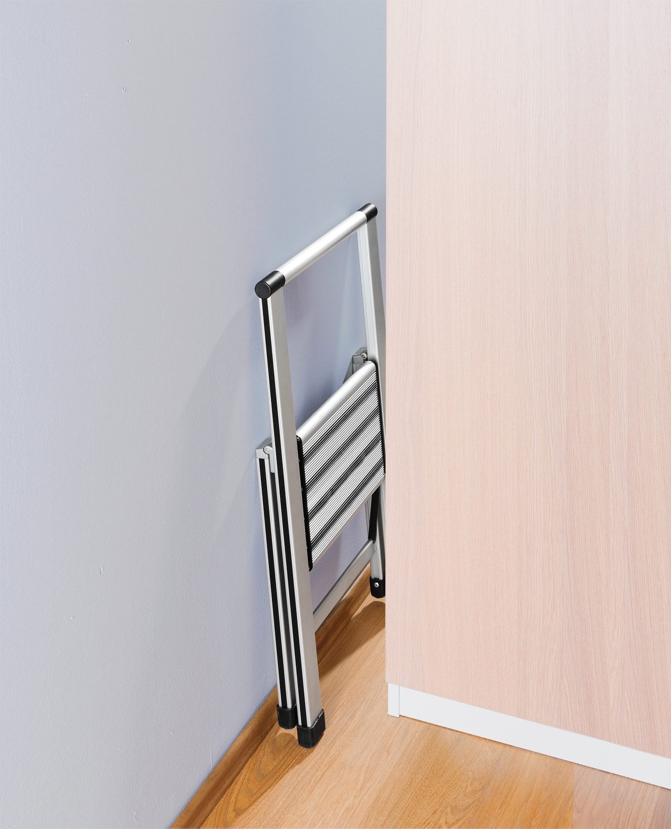 WENKO Huishoudtrapje Model Alu-Design Aluminium-design, XXL-treden, plat inklapbaar en op te bergen