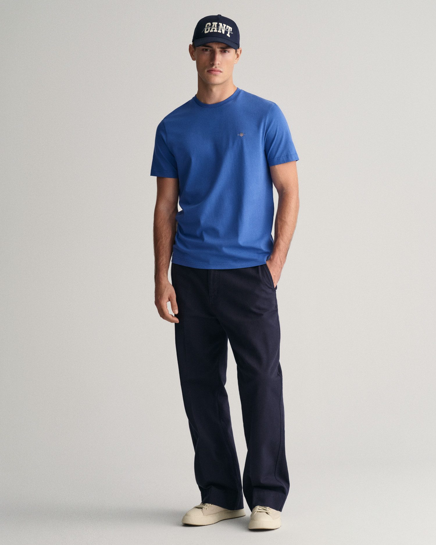 Gant T-shirt REG SHIELD SS T-SHIRT met logoborduursel op borsthoogte