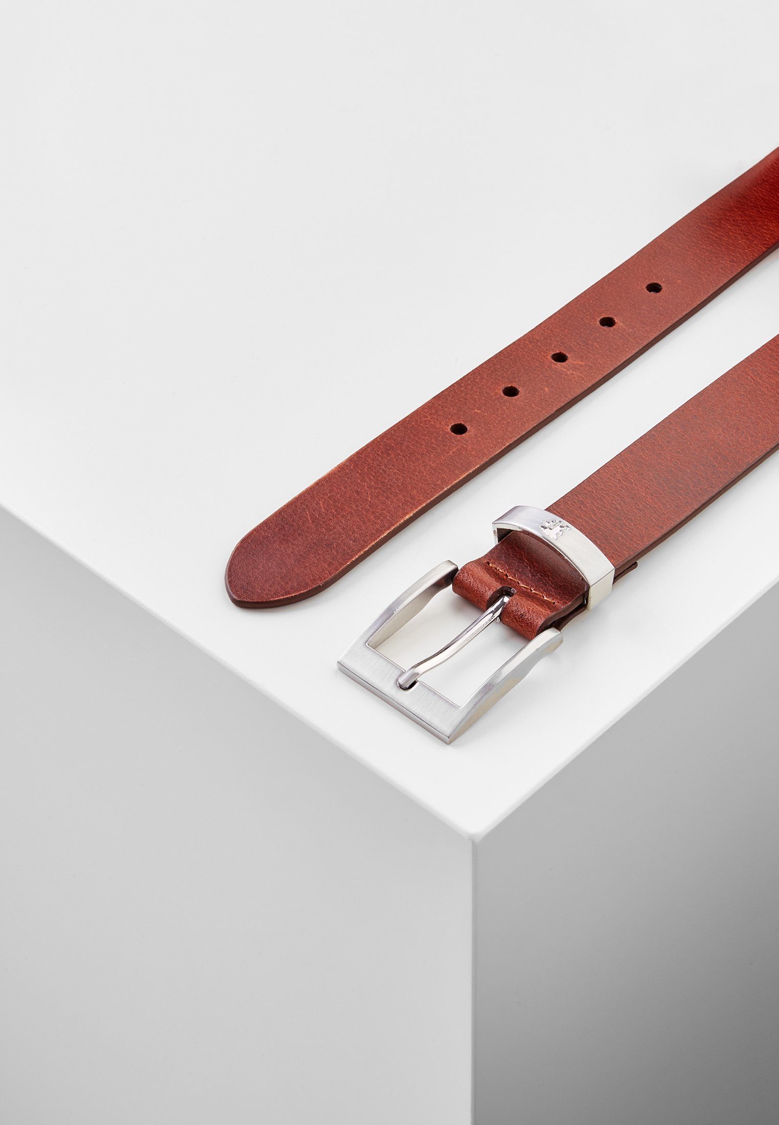 Lerros Leren riem LERROS riem met metalelementen