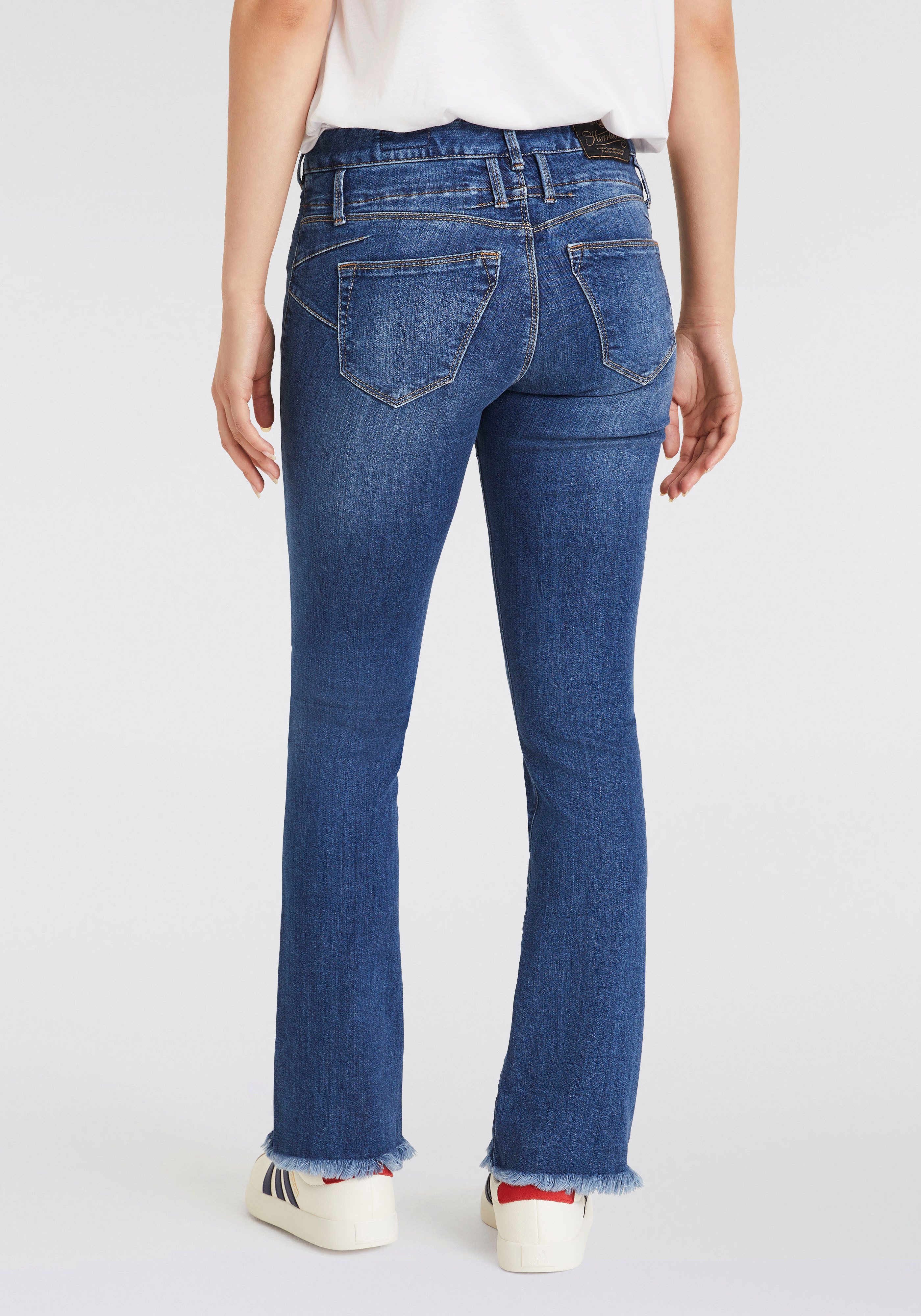 Herrlicher Bootcut Jeans Baby Cropped Org Dnm in cropped lengte met onafgewerkte zoom