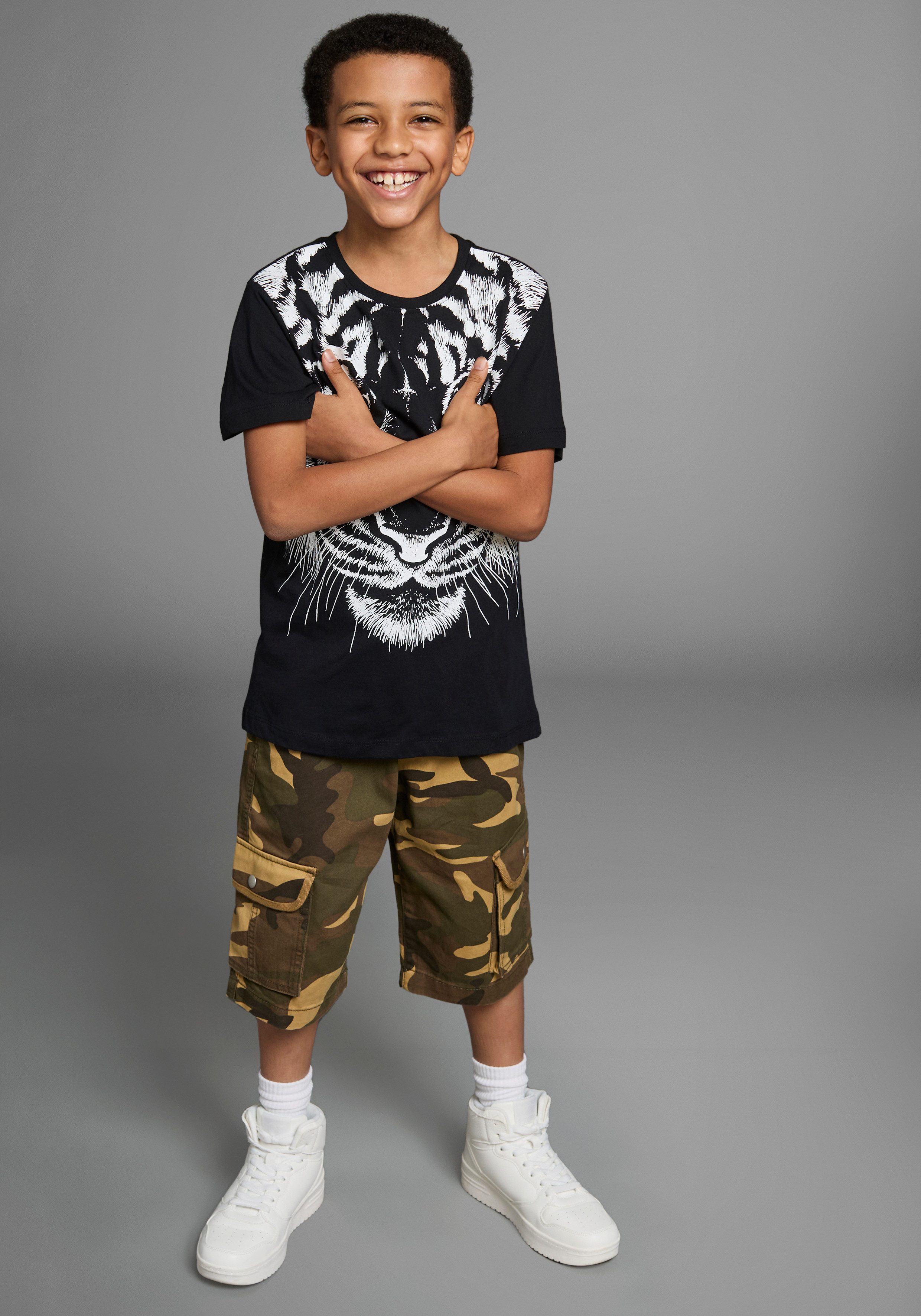 KIDSWORLD T-shirt Met grote print: WHITE TIGER Korte mouwen, basic pasvorm, bedrukt, ronde hals
