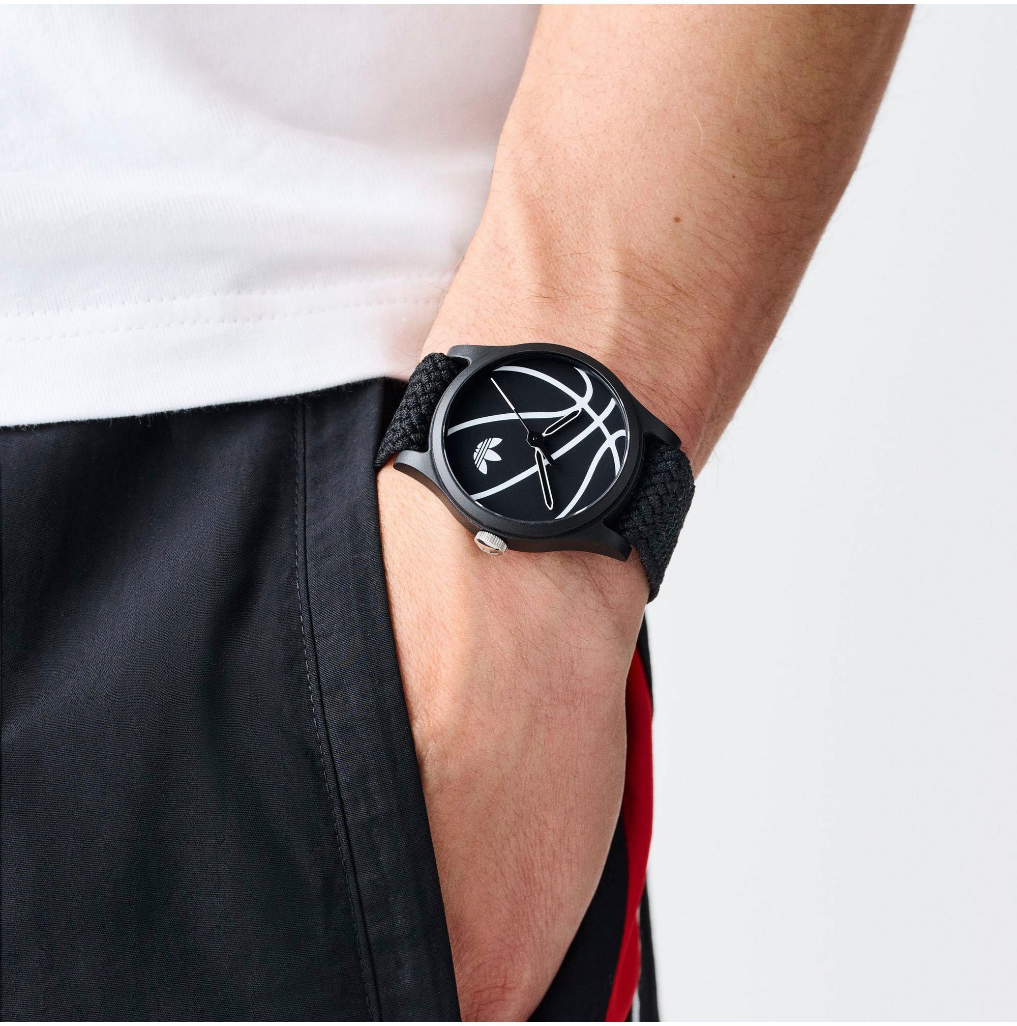 adidas Originals Kwartshorloge GAME ONE Polshorloge, herenhorloge, dameshorloge, nylon band, waterafstotend tot 5 bar