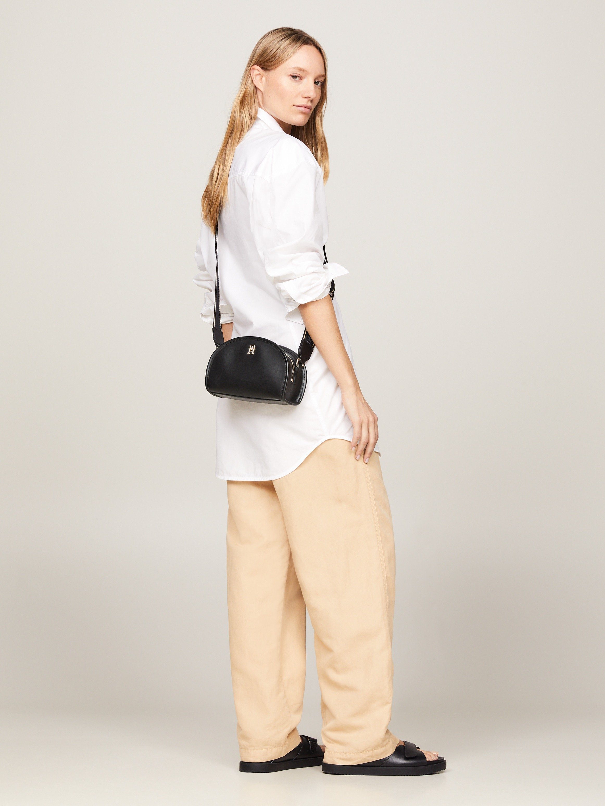 Tommy Hilfiger Minibag TH MONOTYPE HALF MOON CAMERA BAG