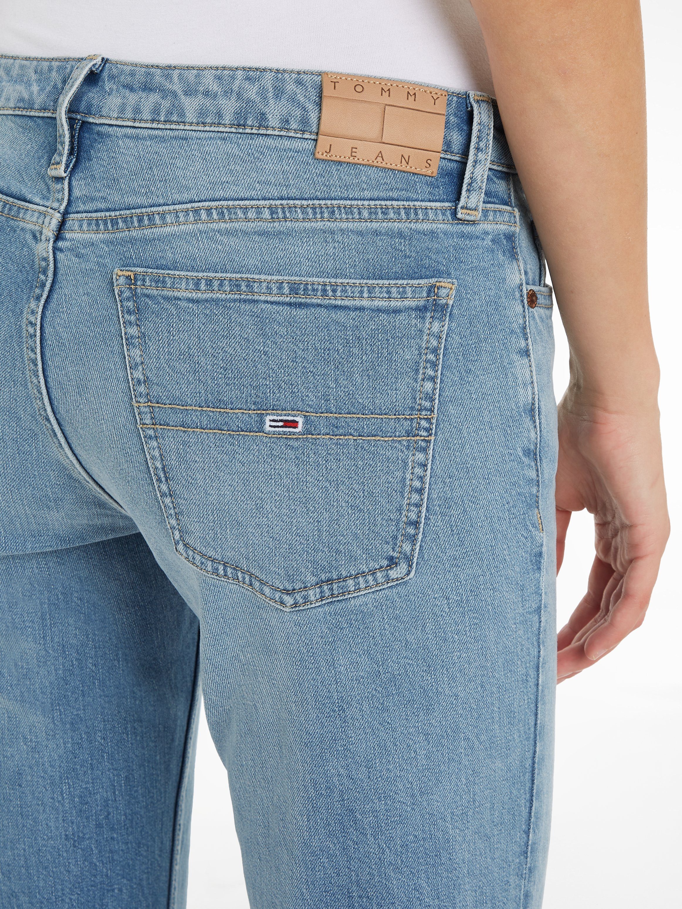 TOMMY JEANS Comfortabele jeans met leren merklabel