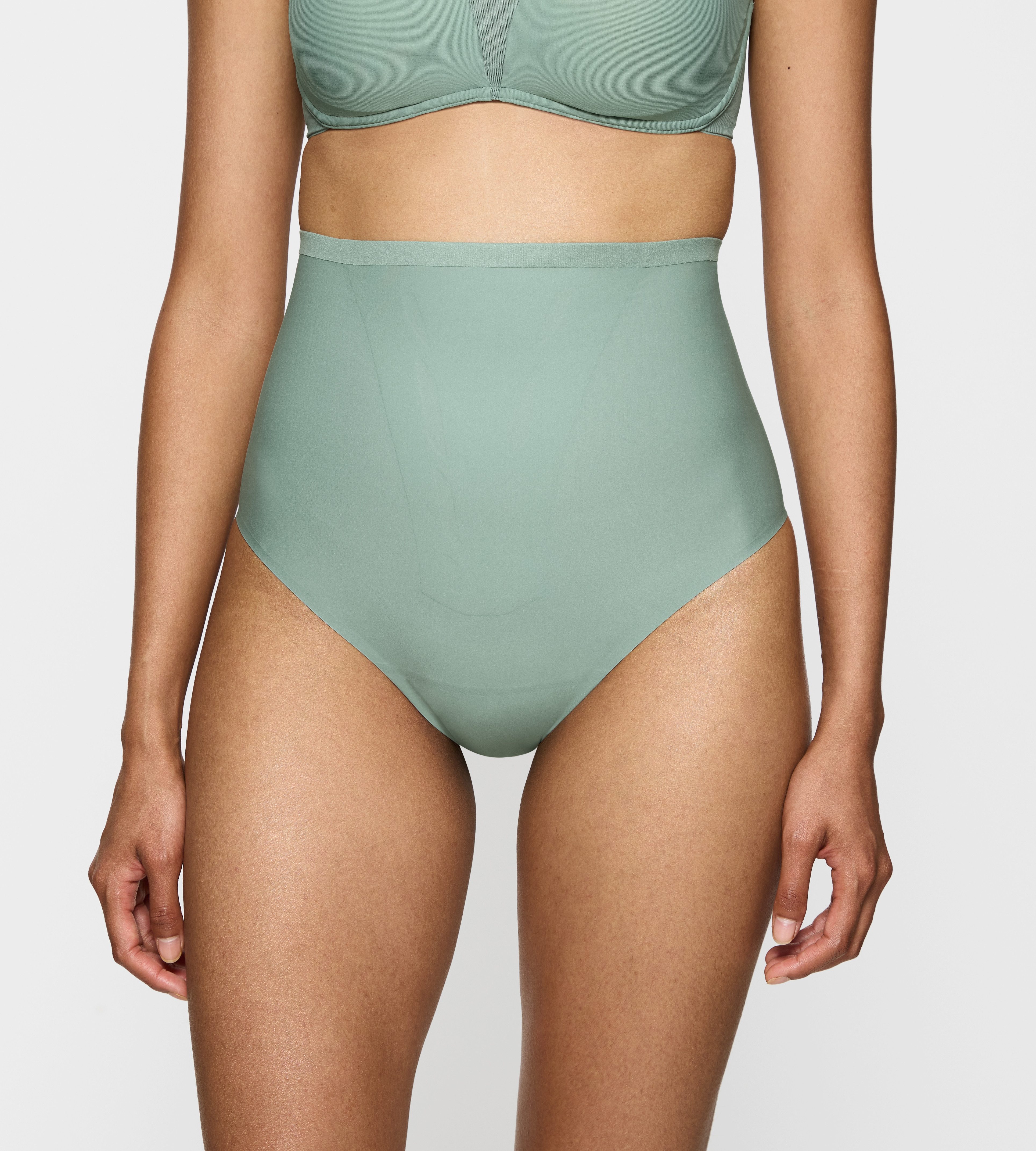 Triumph Shapingslip Shape Smart Highwaist String