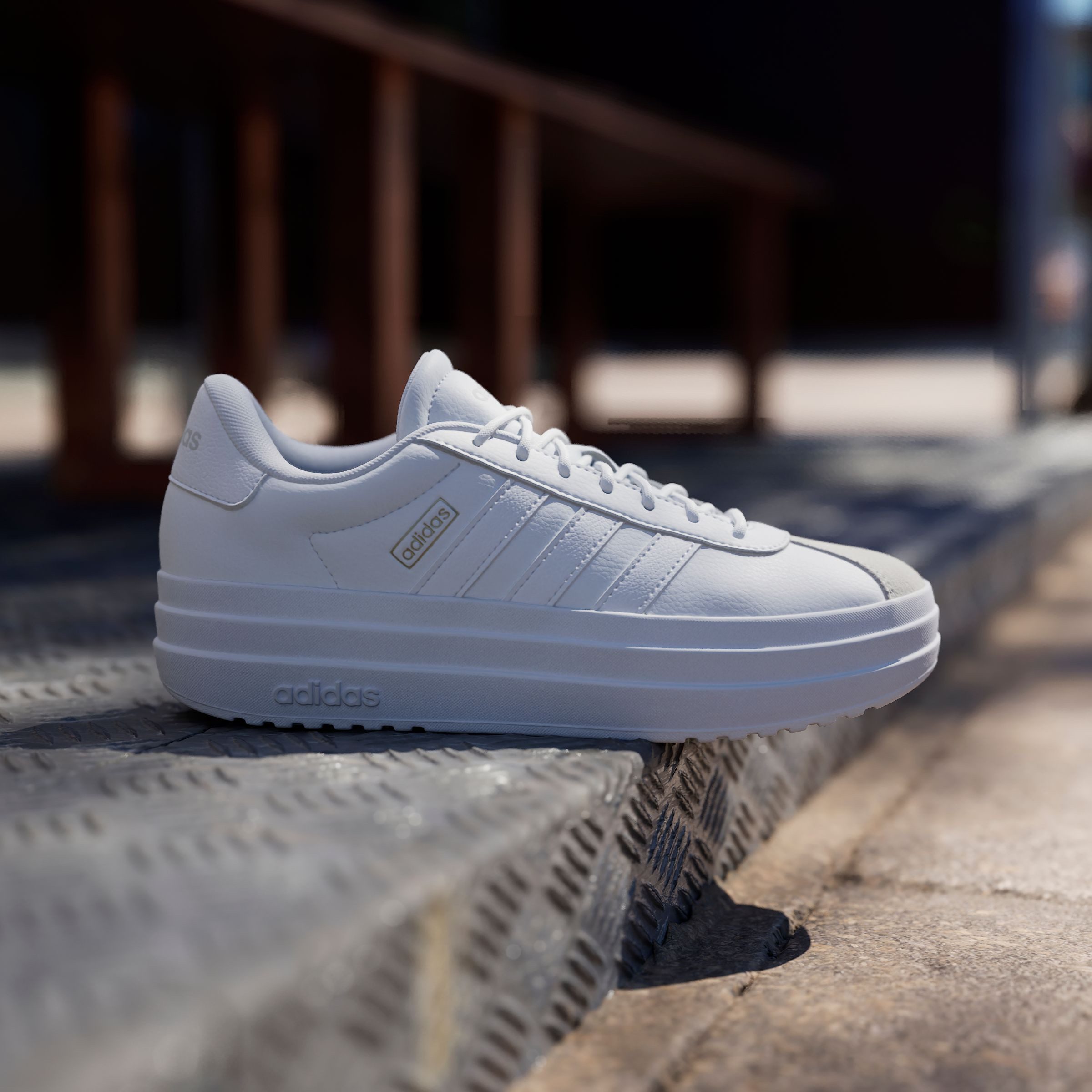 adidas Sportswear Sneakers VL COURT BOLD Design in de voetsporen van de adidas Gazelle Bold