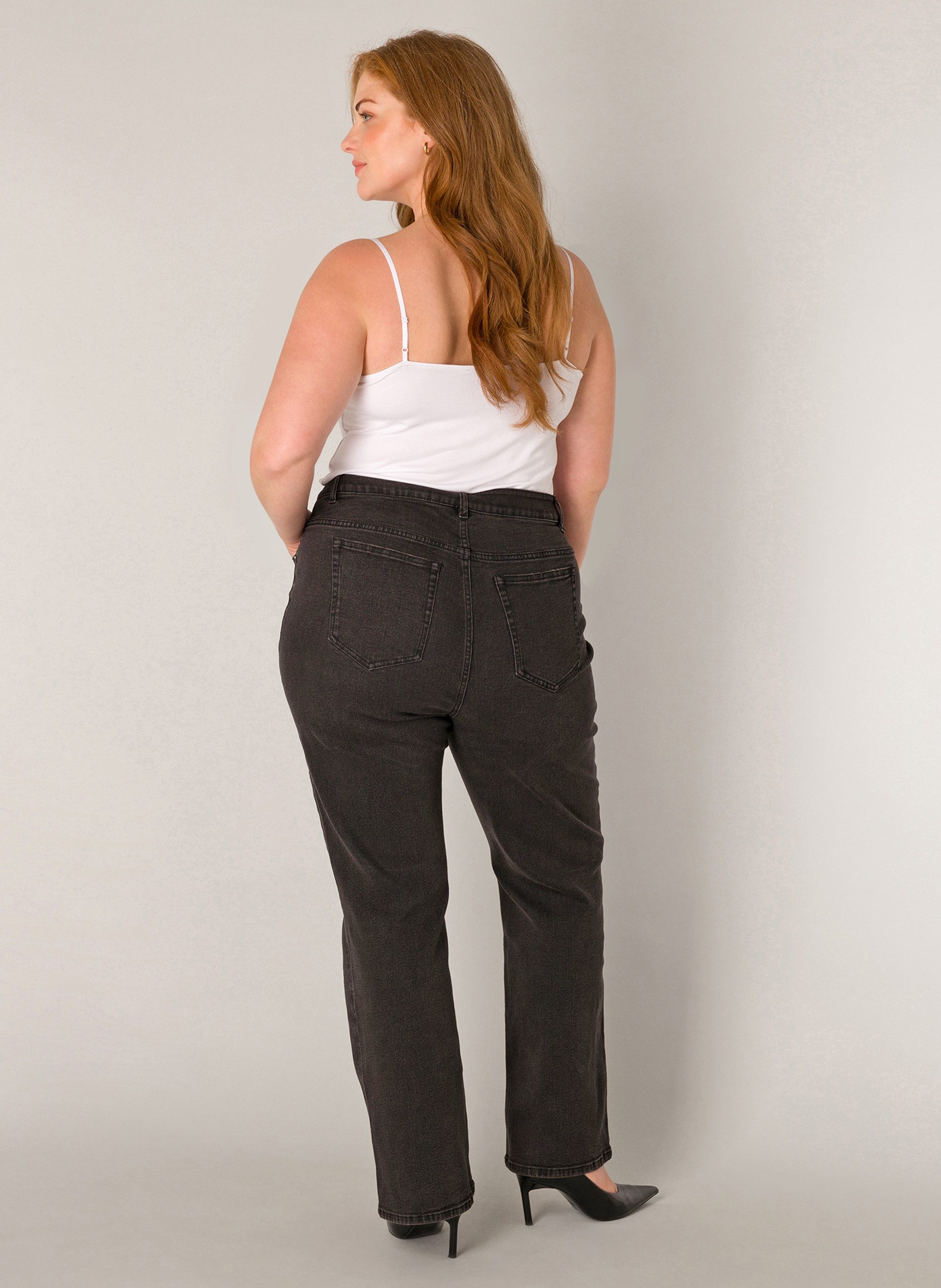Base Level Curvy Kanten top met spaghettibandjes