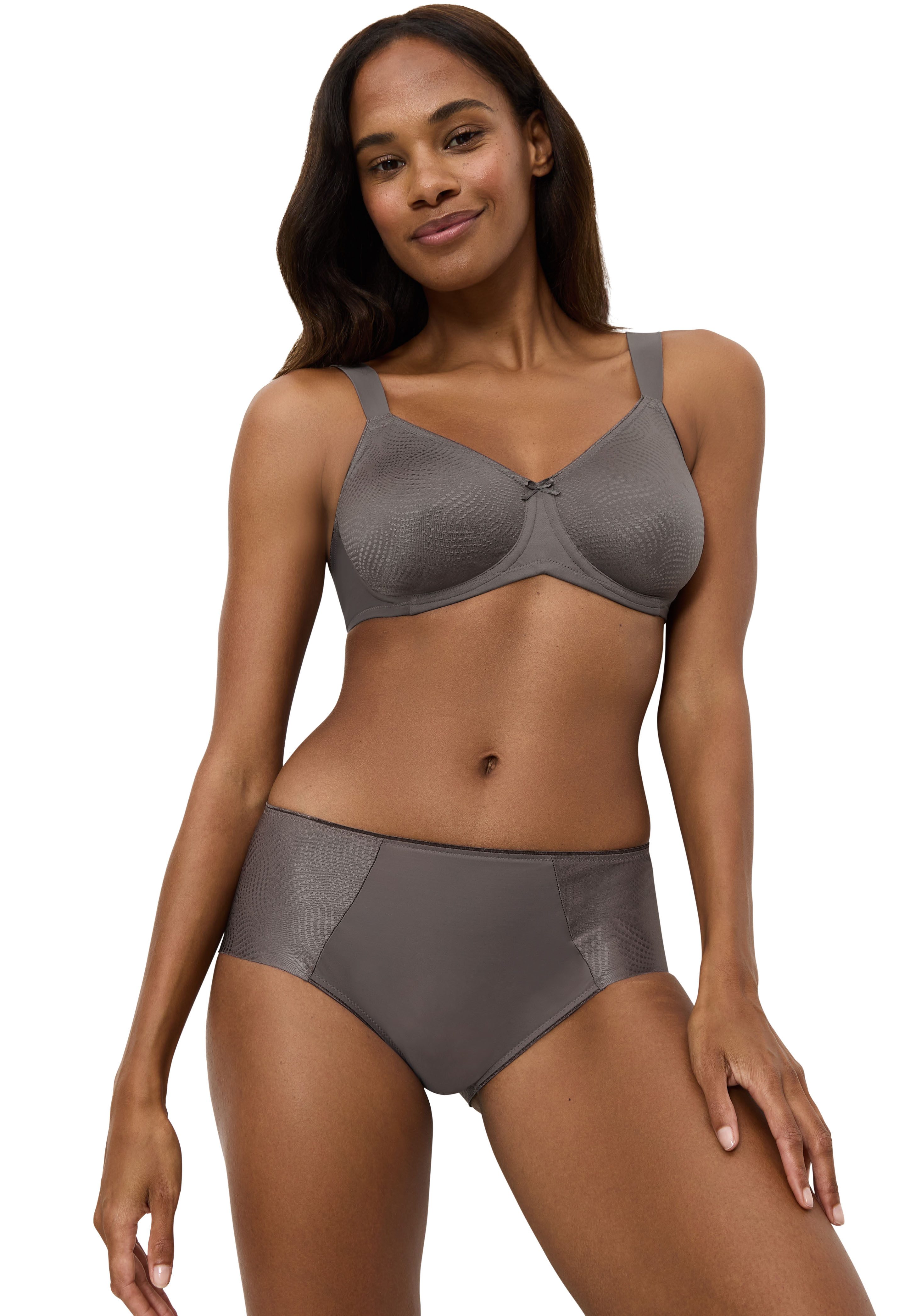 Triumph Minimizer-bh Essential Minimizer T W X maakt de borst optisch kleiner met een cupmaat