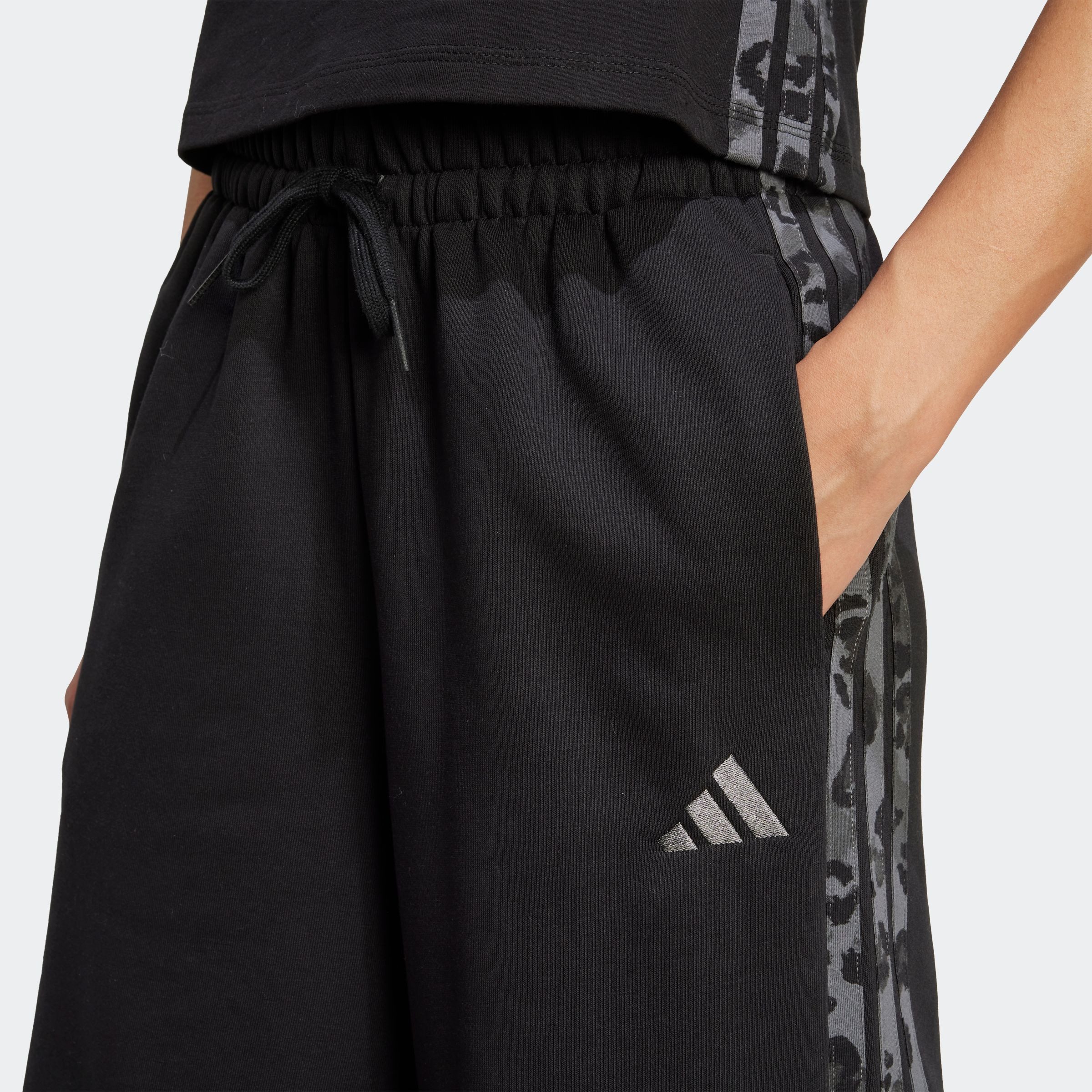 adidas Sportswear Sportbroek W AOP FT PT (1-delig)