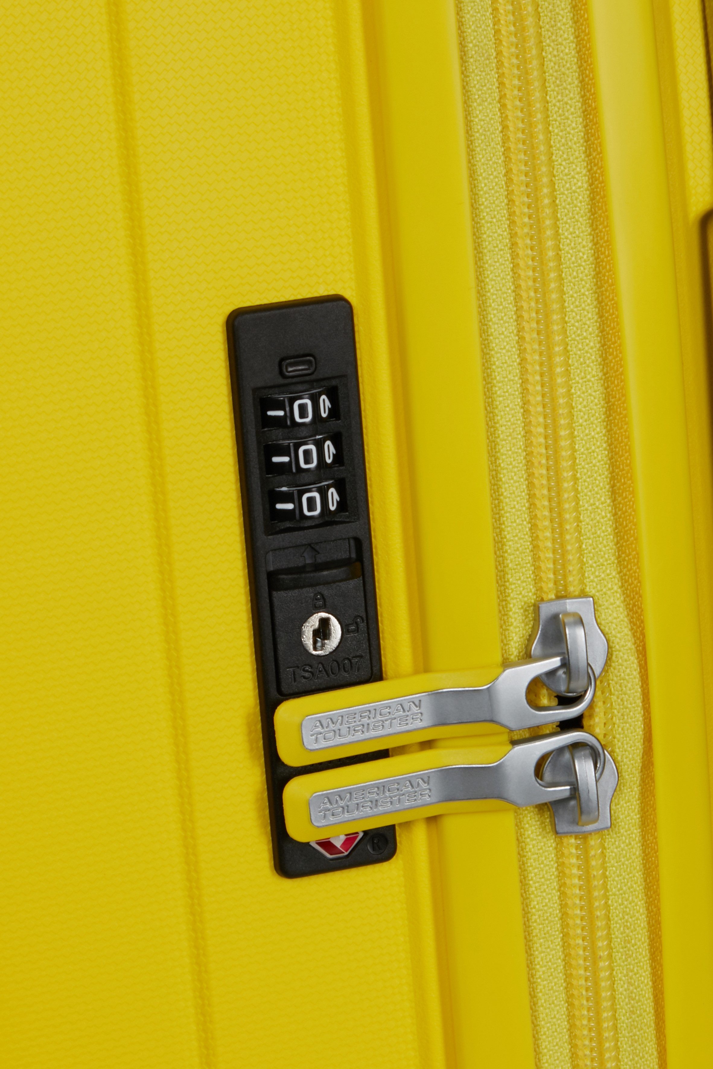 American Tourister® Hardshell-trolley REJOY, verschillende maten en kleuren