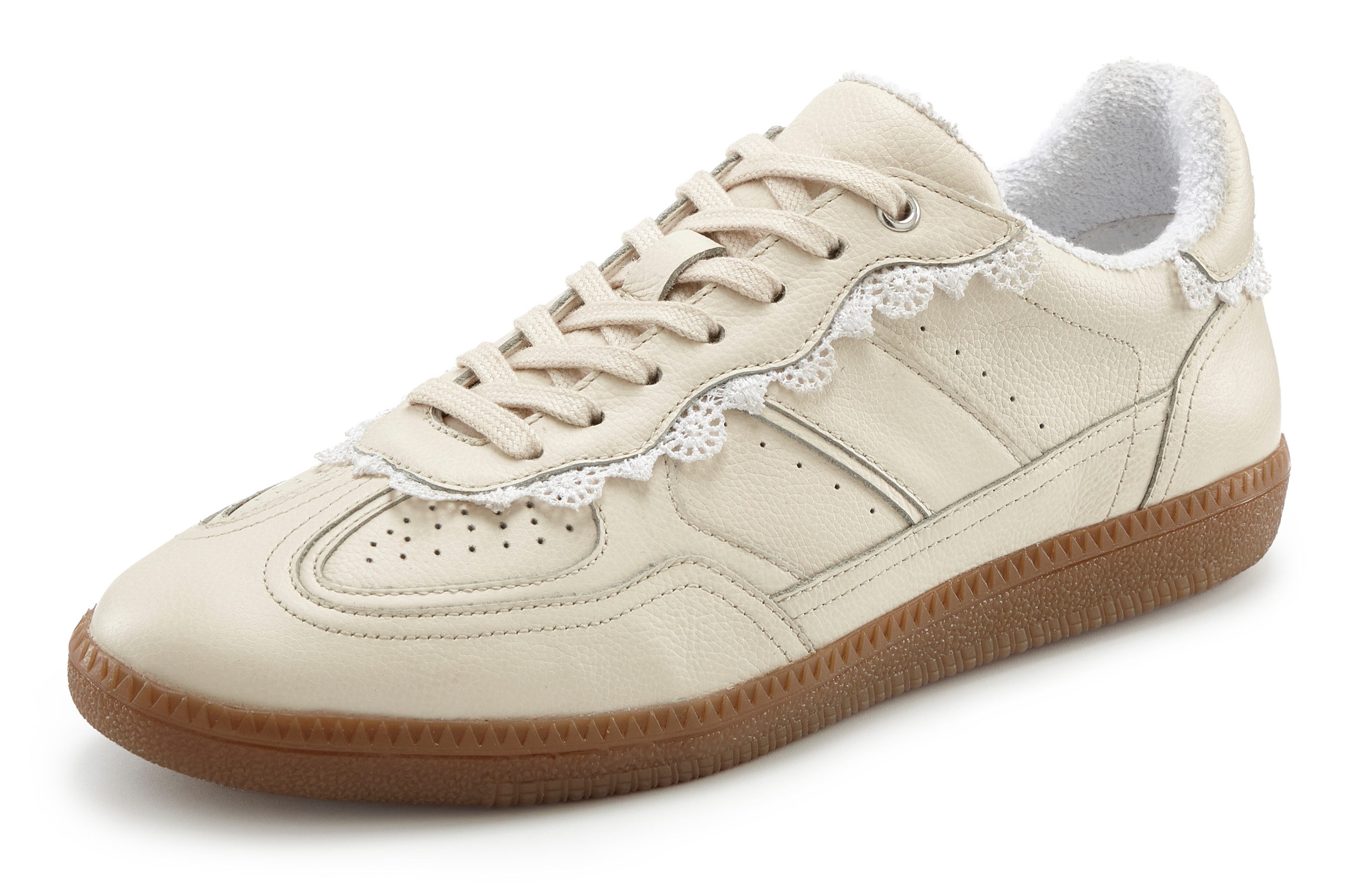 Lascana Sneakers Vrijetijdsschoen, lage schoen van leer met spitse details