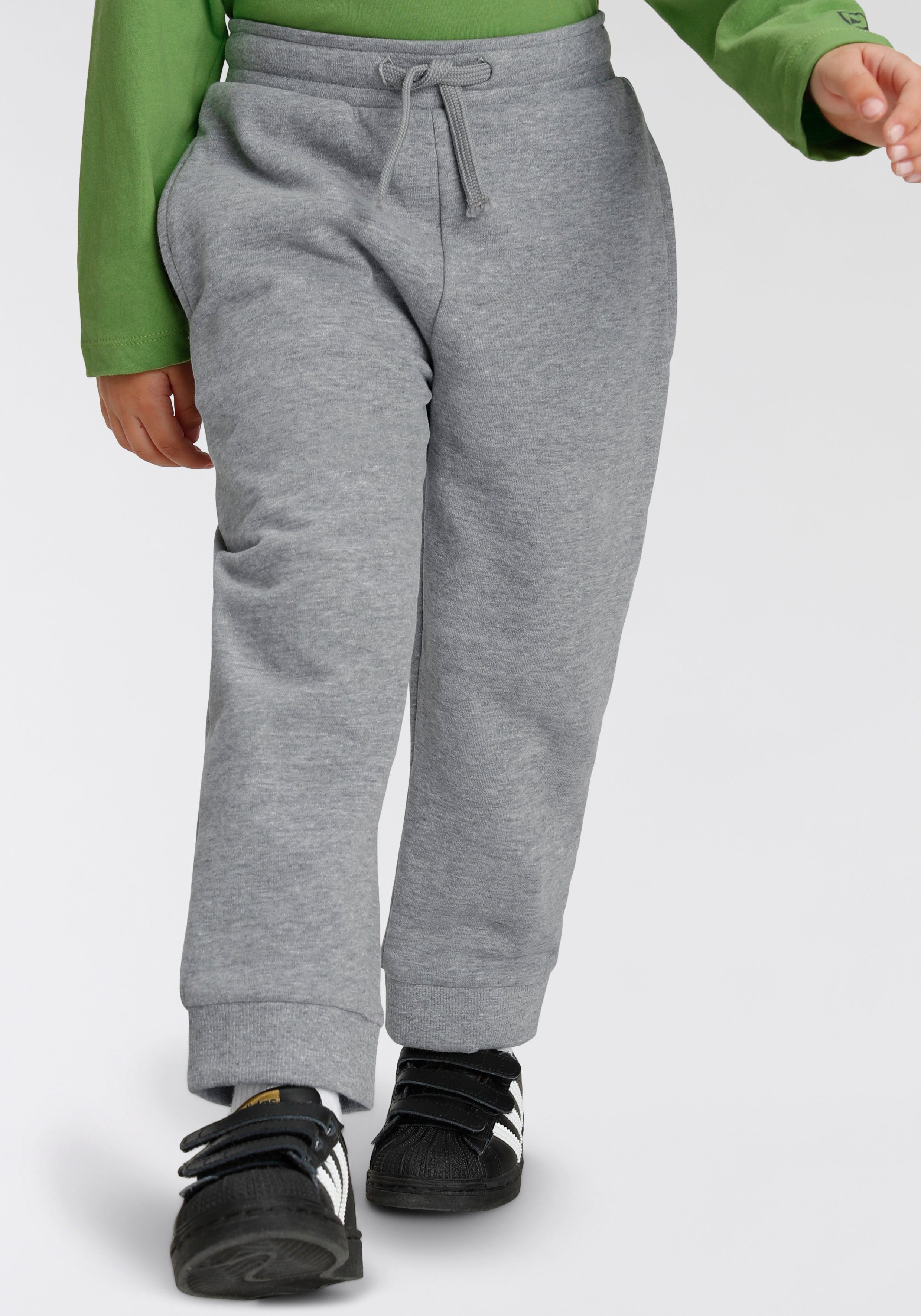 KIDSWORLD Sweatbroek 2-pack joggingbroeken altijd een passende broek erbij (2-delig, Set van 2)