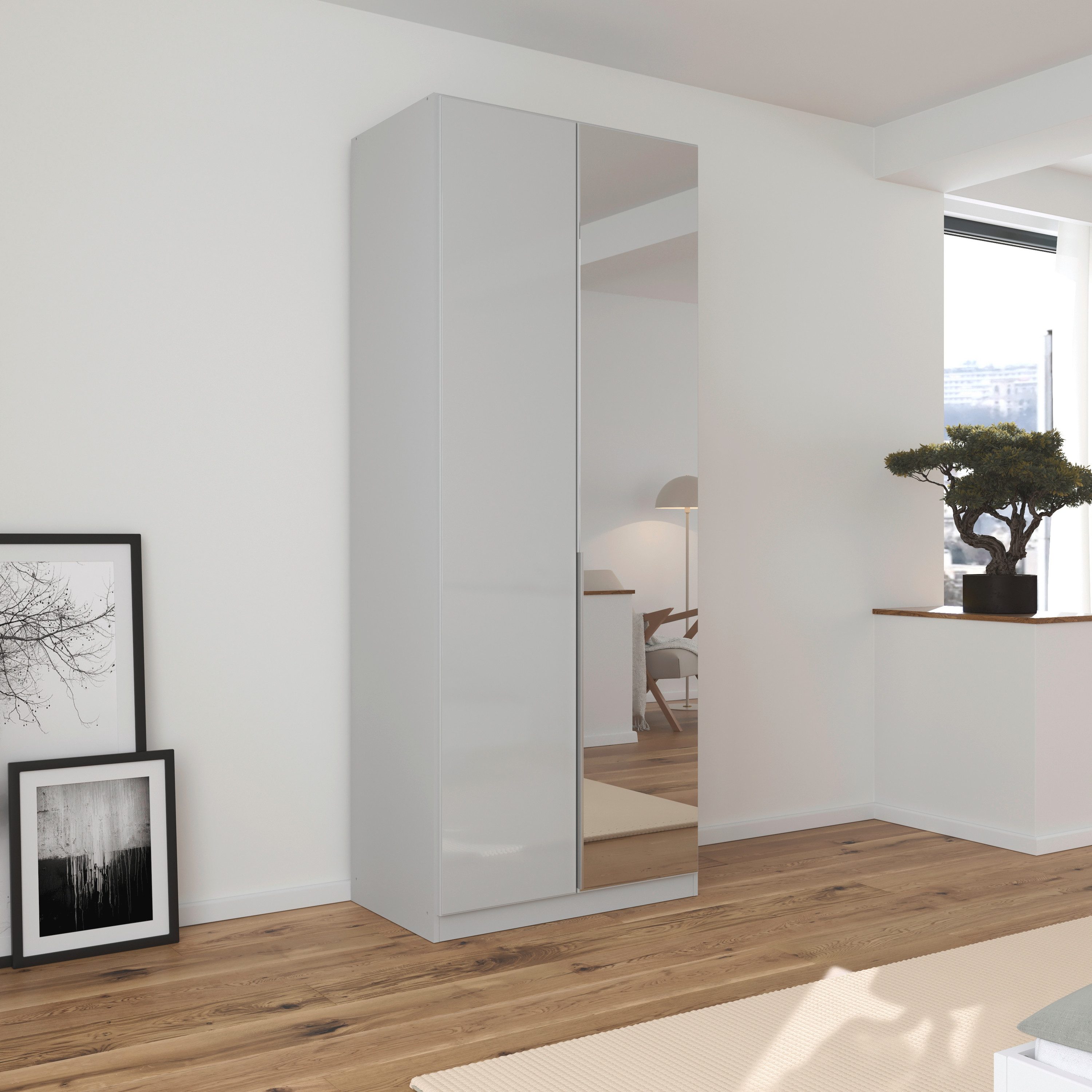 rauch Draaideurkast Kledingkasten kast garderobe AGORDO met glazen front doordachte binnenuitrusting, in 6 breedtes en 2 hoogtes made in germany