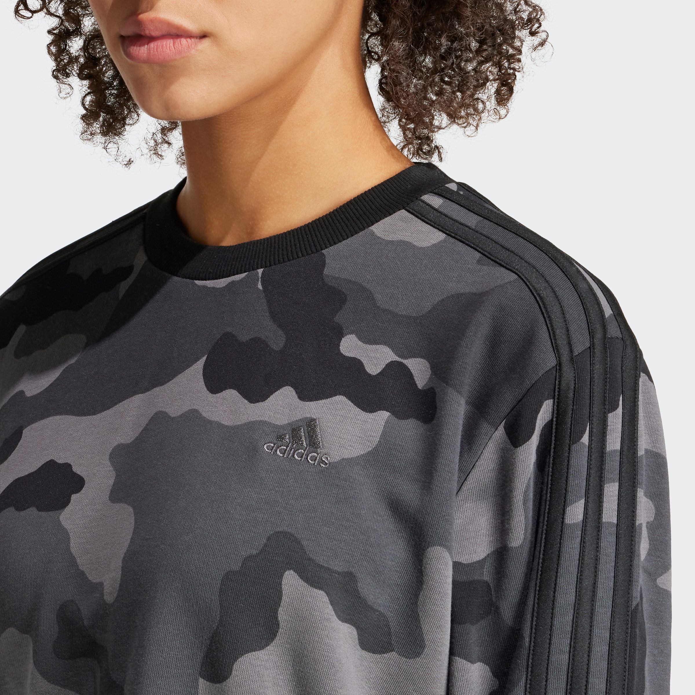 adidas Sportswear Sweatshirt W CAMO AOP SWT