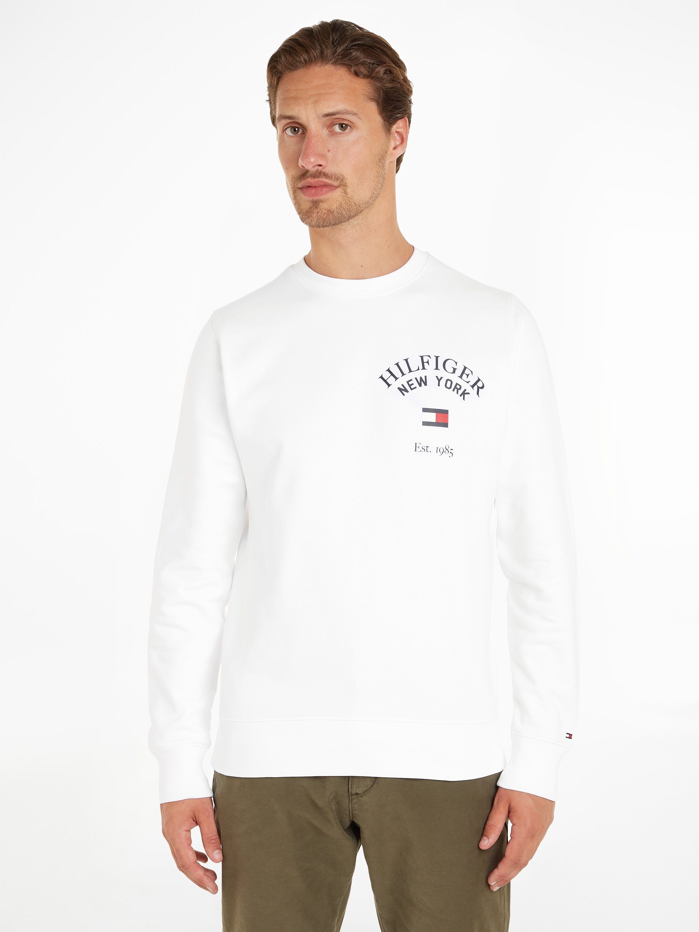 Tommy Hilfiger Sweatshirt WCC ARCHED VARSITY SWEATSHIRT met modieuze logoprint op borsthoogte