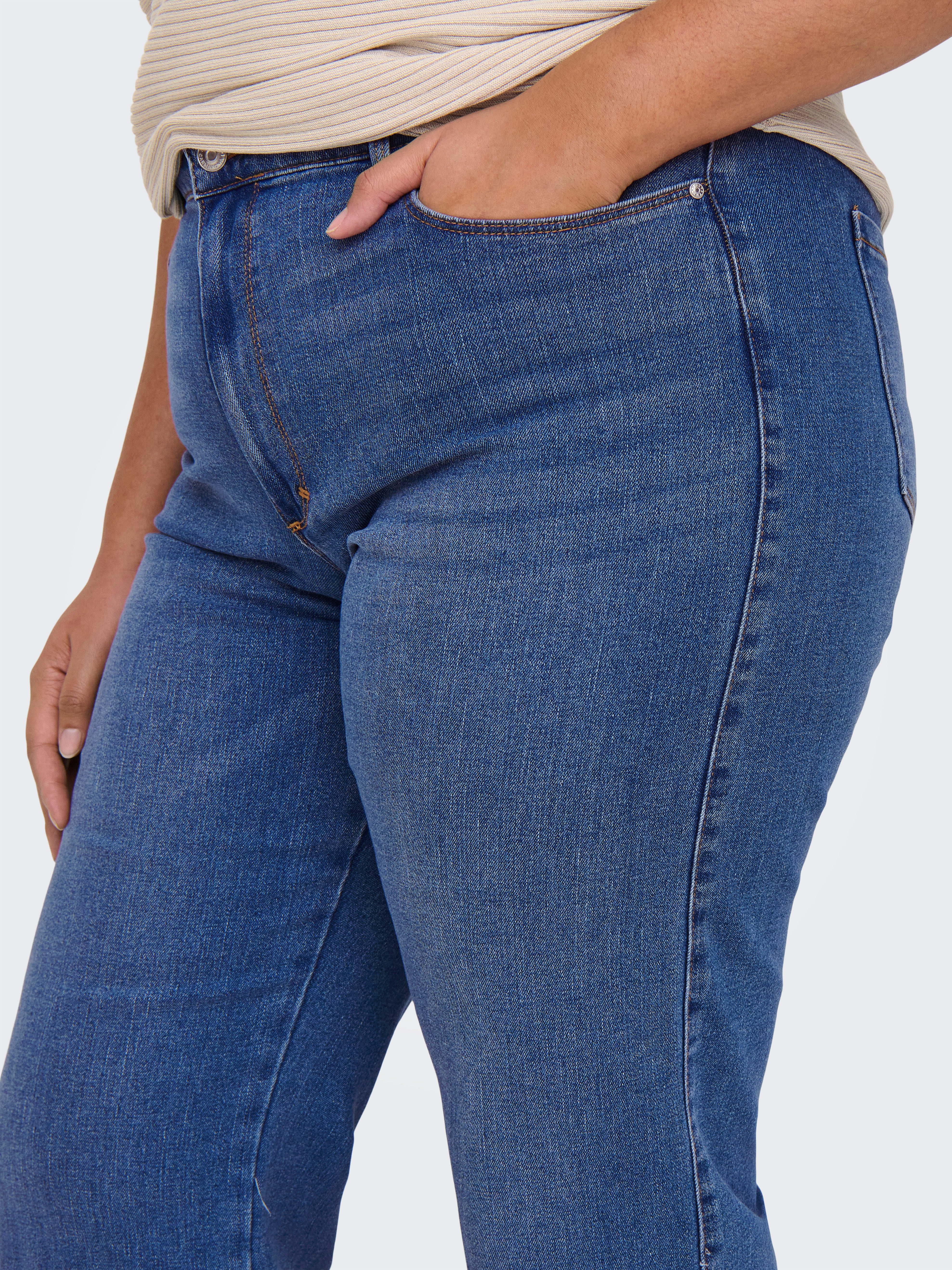 ONLY CARMAKOMA High-waist jeans CARSNOW HW WIDE DNM JEANS PIM MBD NOOS