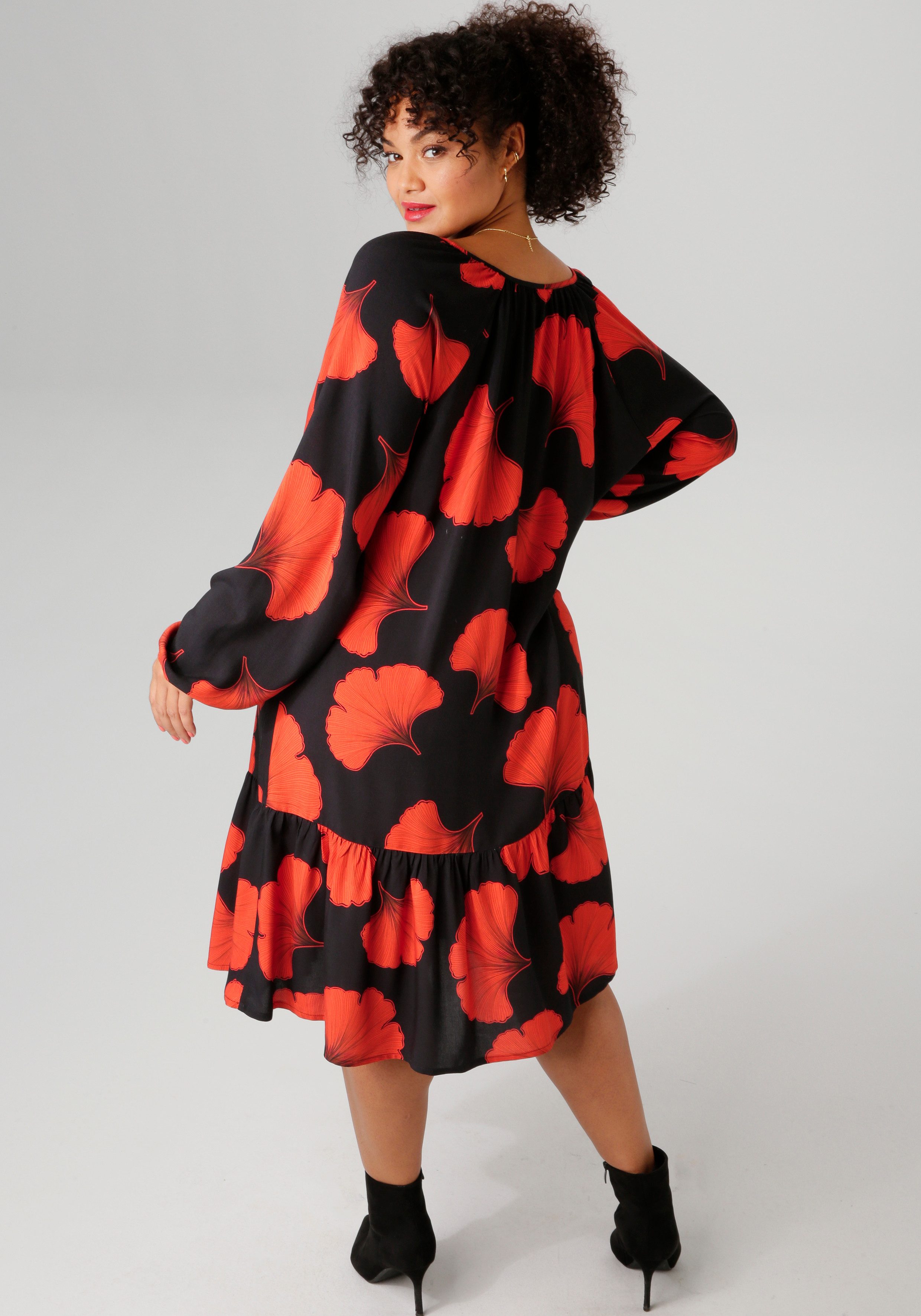 Aniston PLUS Zomerjurk Met grootbloemige print