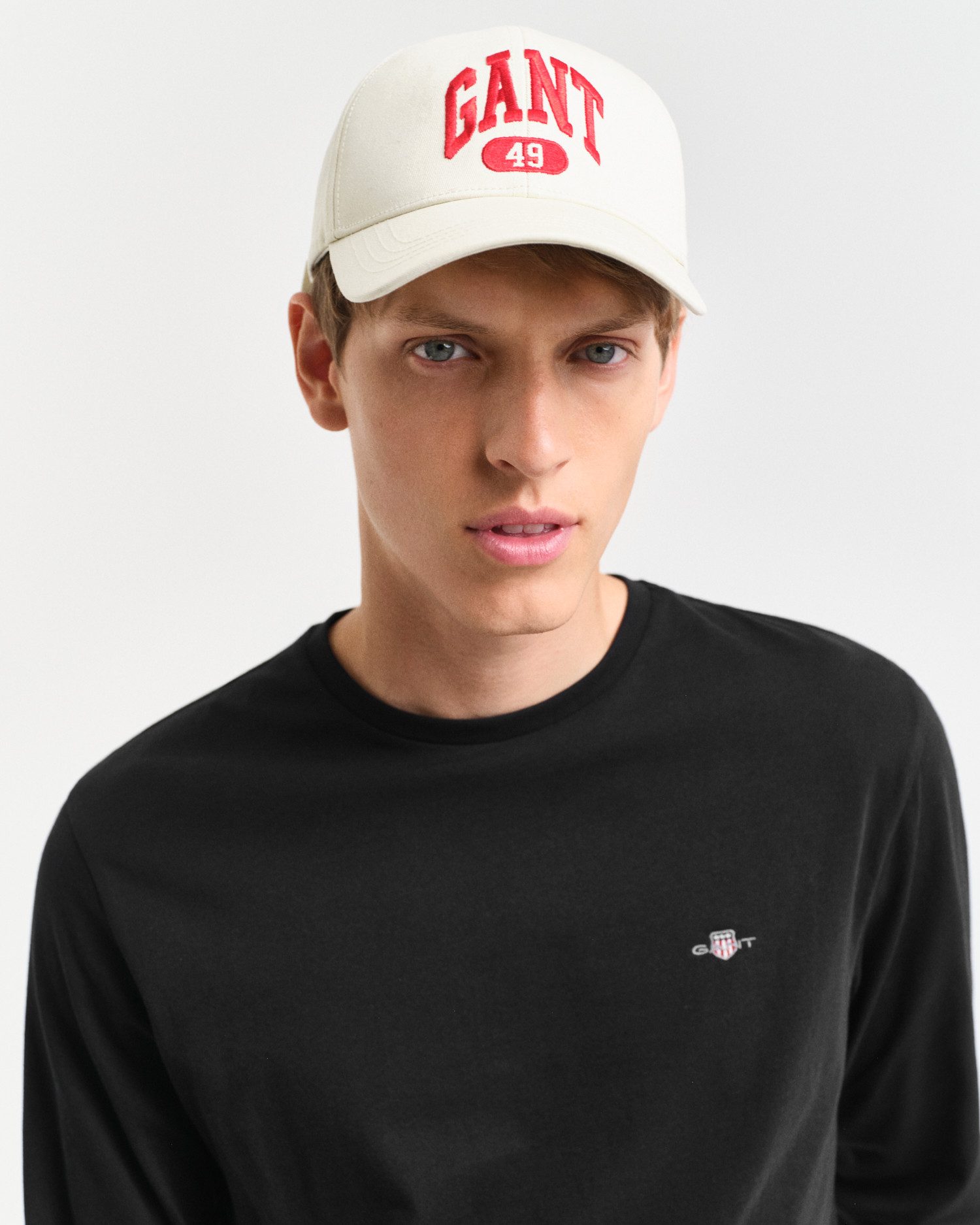 Gant Shirt met lange mouwen REG SHIELD LS T-SHIRT met logoborduursel op borsthoogte