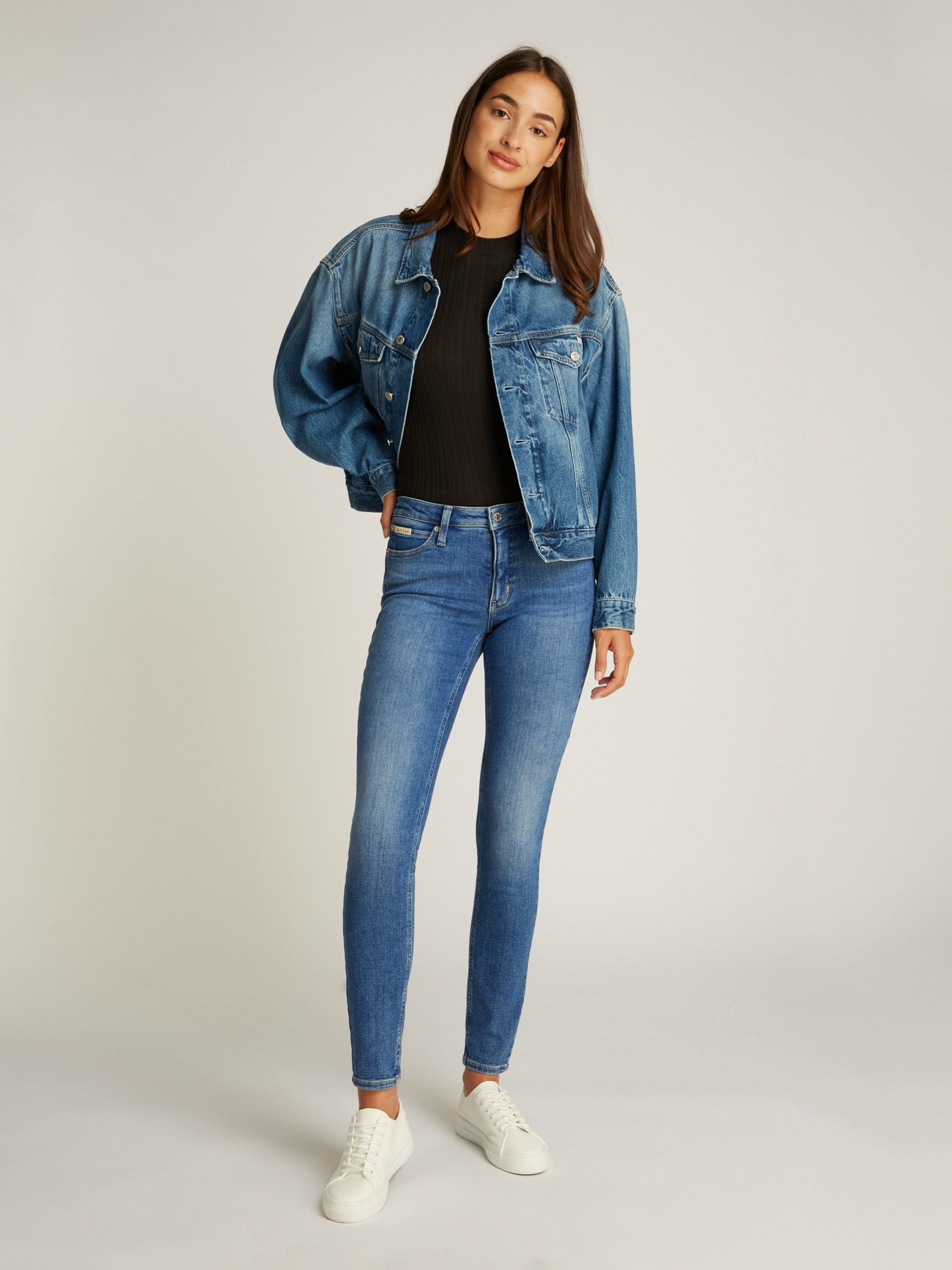 Calvin Klein Skinny fit jeans Mid rise skinny met stone-wash look, met muntzakje