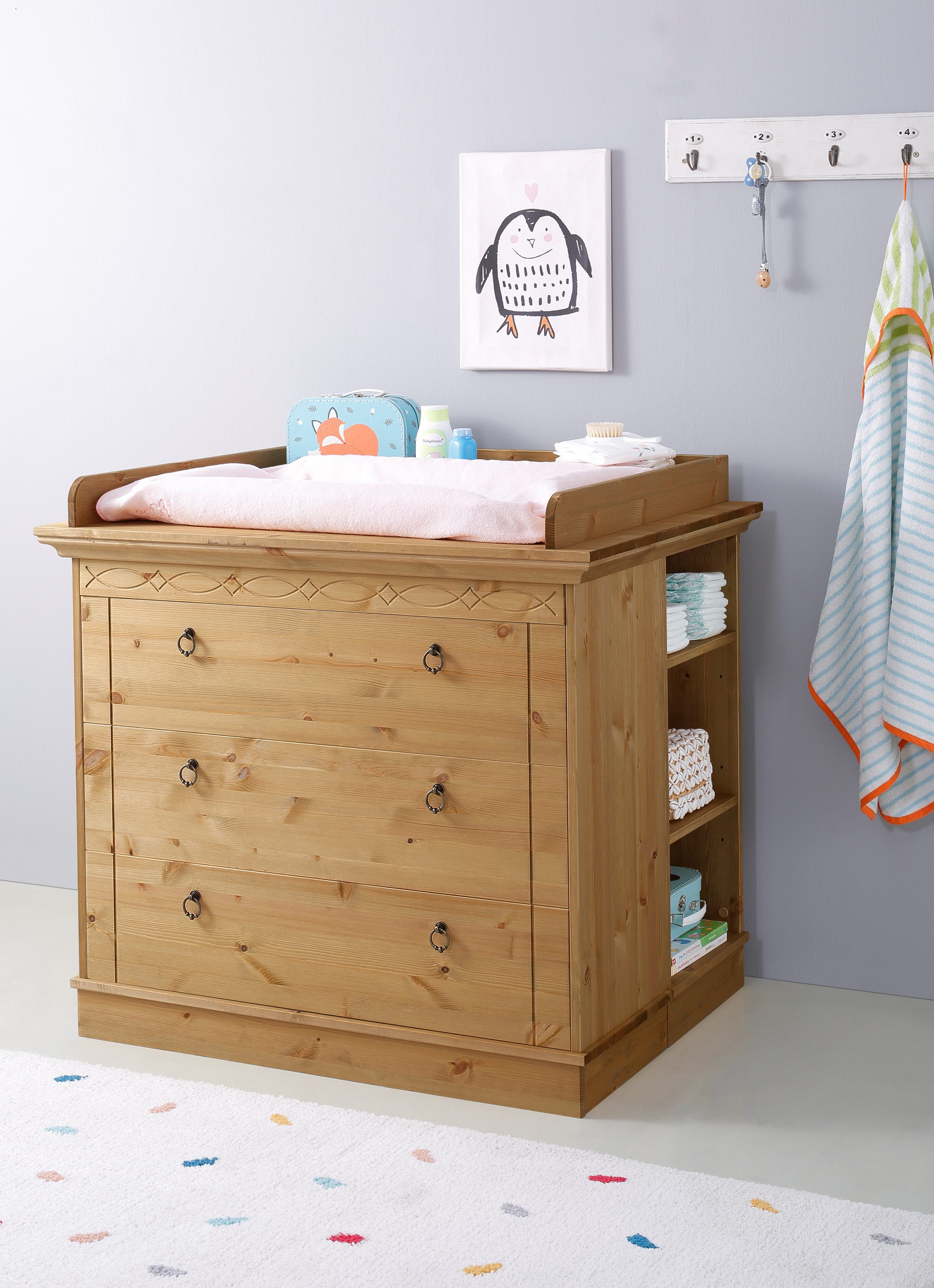 Lüttenhütt Commode Indra, landhuisstijl, veel opbergruimte FSC® gecertificeerd massief hout, inclusief onderbouwrek en opzet