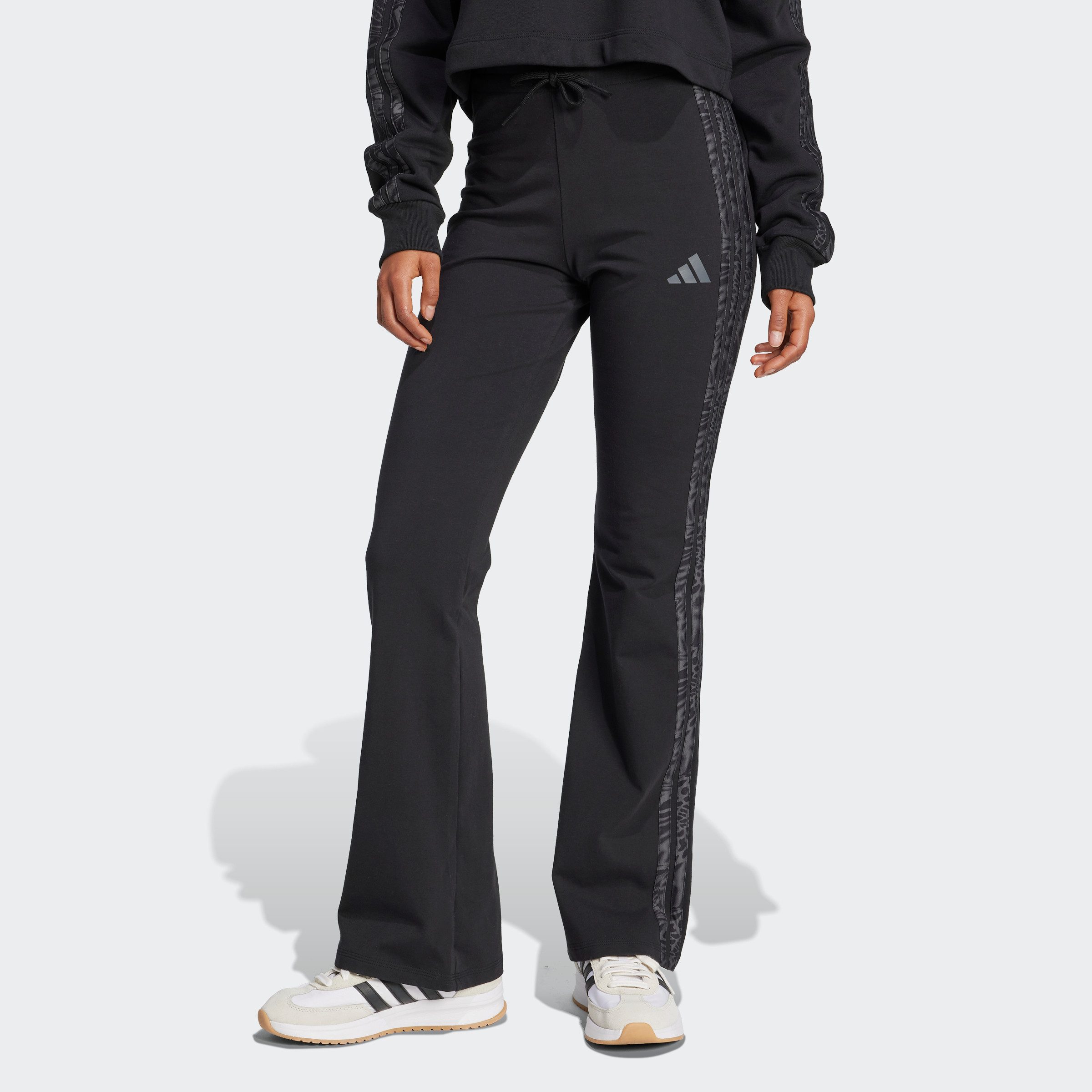 adidas Sportswear Trainingstights W AOP FLARE LEG (1-delig)