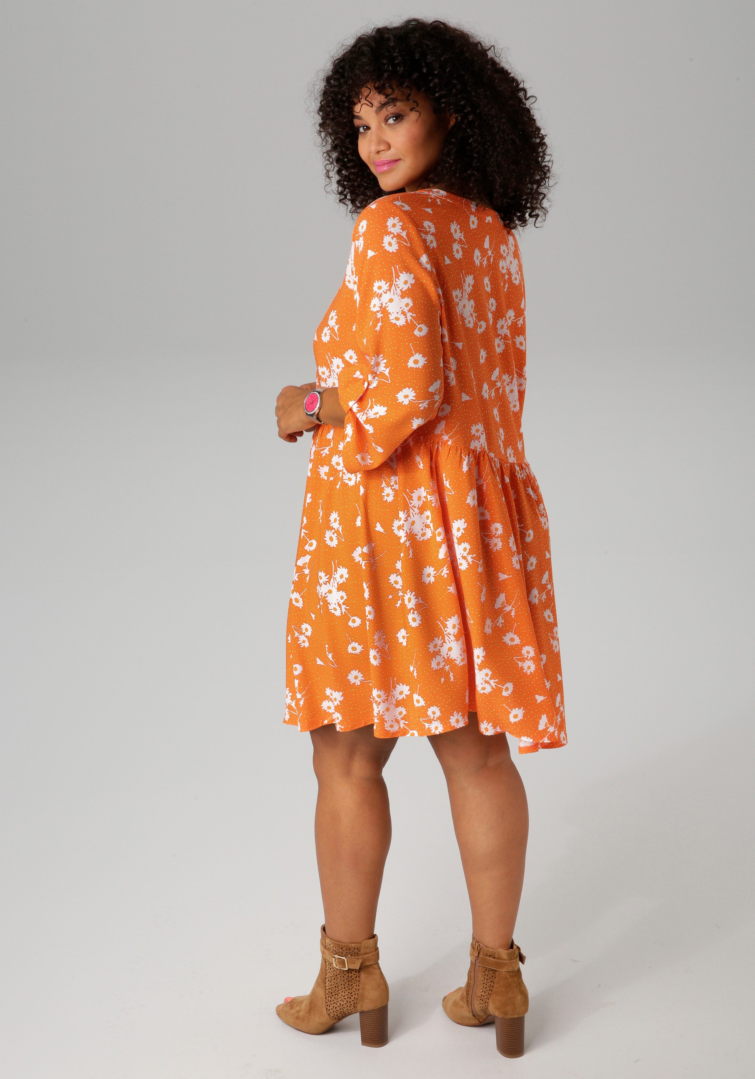 Aniston PLUS Lange blouse met bloemen en kleine stippen bedrukt - nieuwe collectie