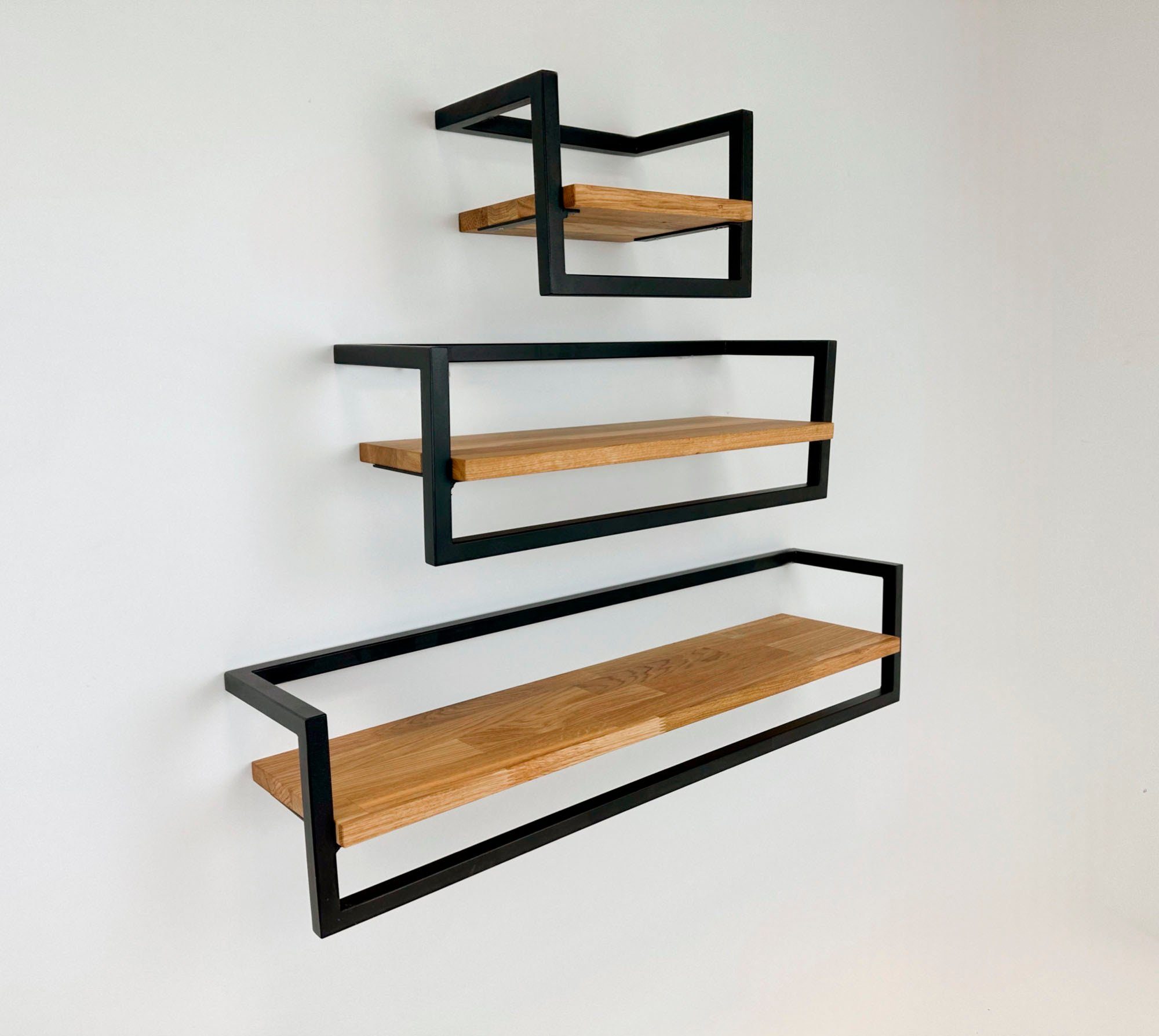 andas Wandplank Kemi Frame van metaal, legplank van eikenhout