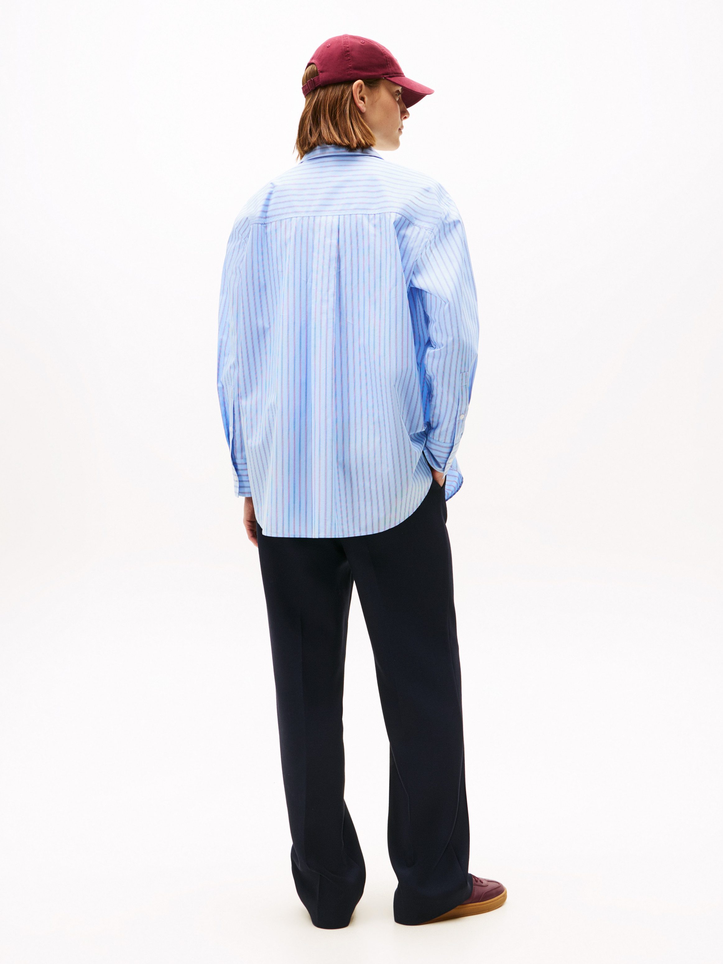 Tommy Hilfiger Overhemdblouse ESS POPLIN EASY FIT SHIRT Achter langer gesneden met afgeronde zoom
