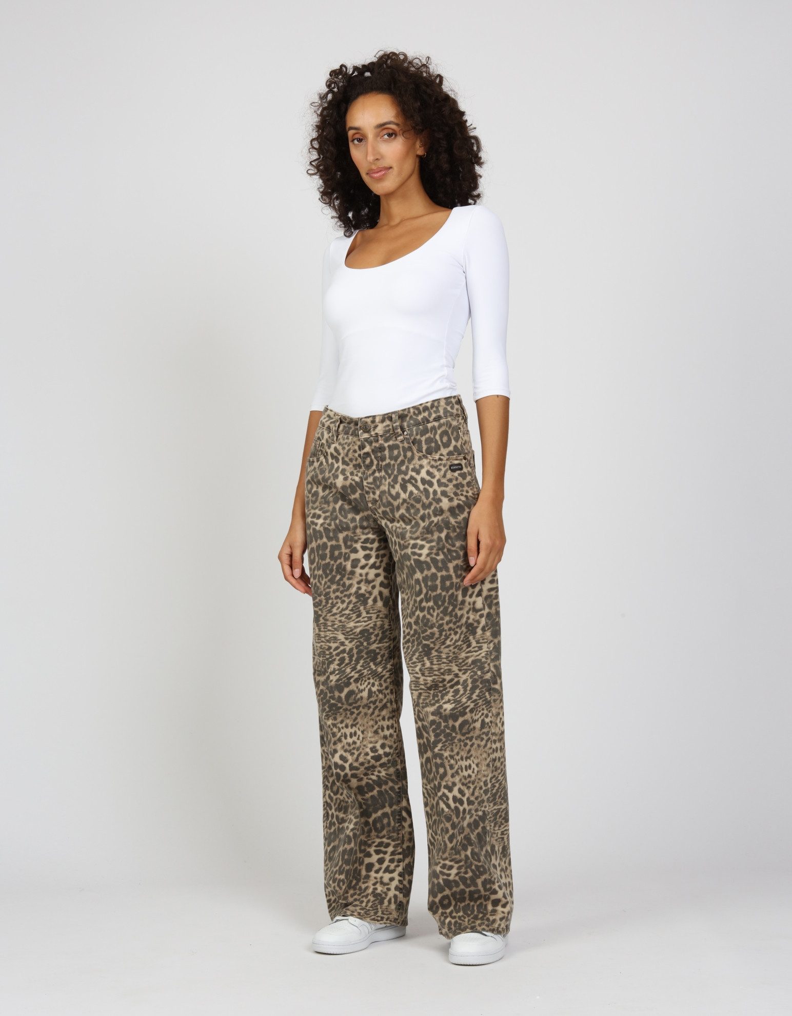 GANG 5-pocket jeans 94CARLOTTA Wide fit in trendy leeuwpatroon