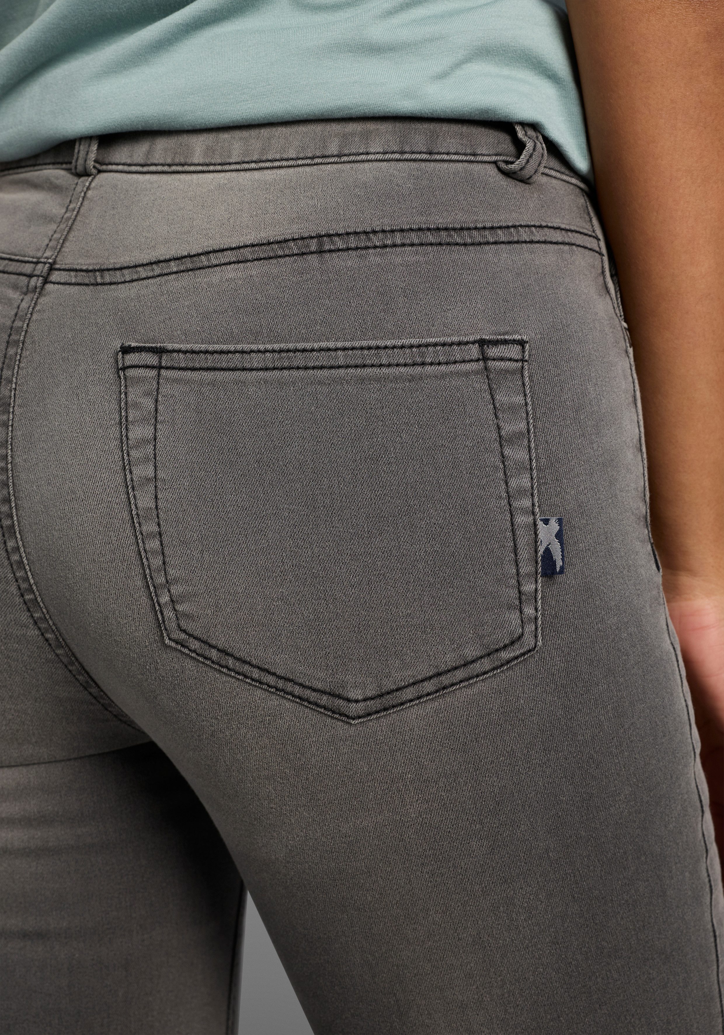 Arizona Skinny fit jeans Ultra Stretch extra-strak gesneden pasvorm, modieuze used-wassing