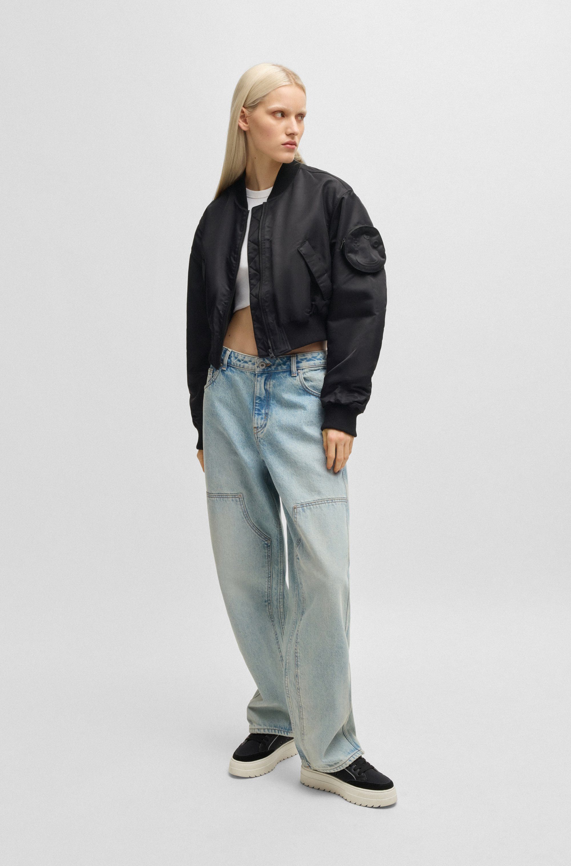 HUGO Blue Outdoorjack Foraia-1_B met opgestikte mouwzak, bomberjack iconic streetstyle