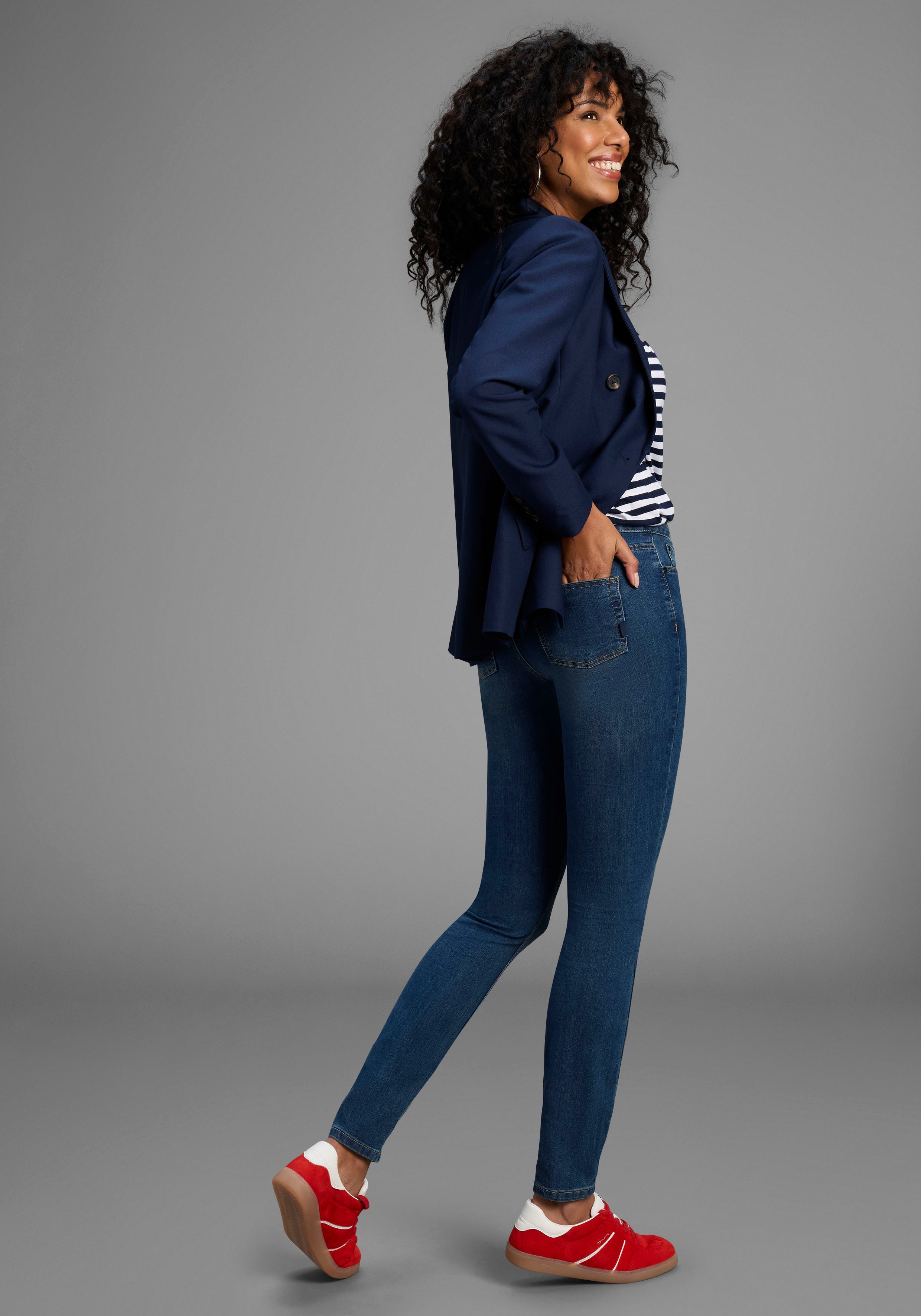 Arizona Slim fit jeans Shaping strakke pasvorm, skinny jeans, used-look-wassing, hoge taille