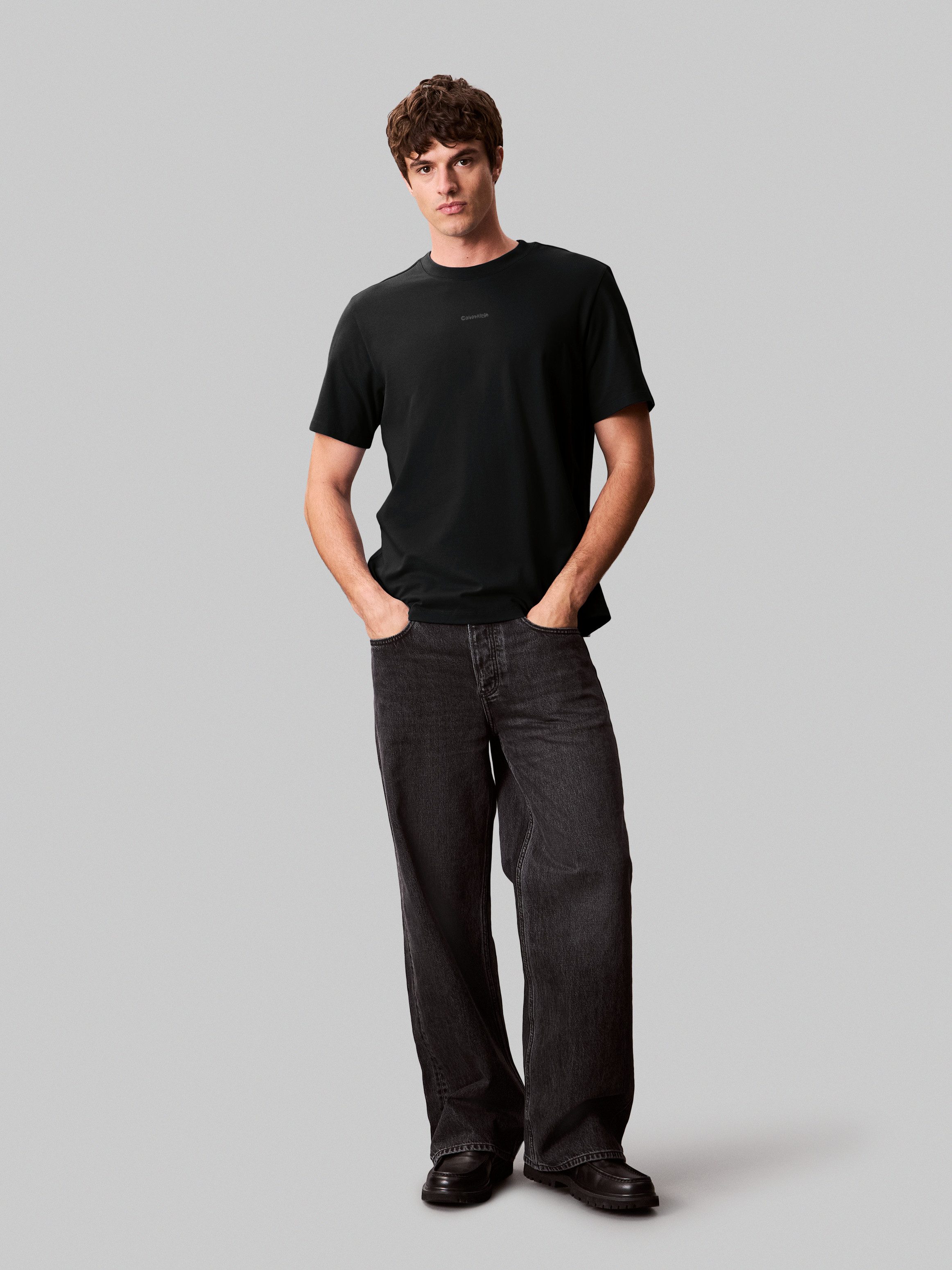 Calvin Klein T-shirt