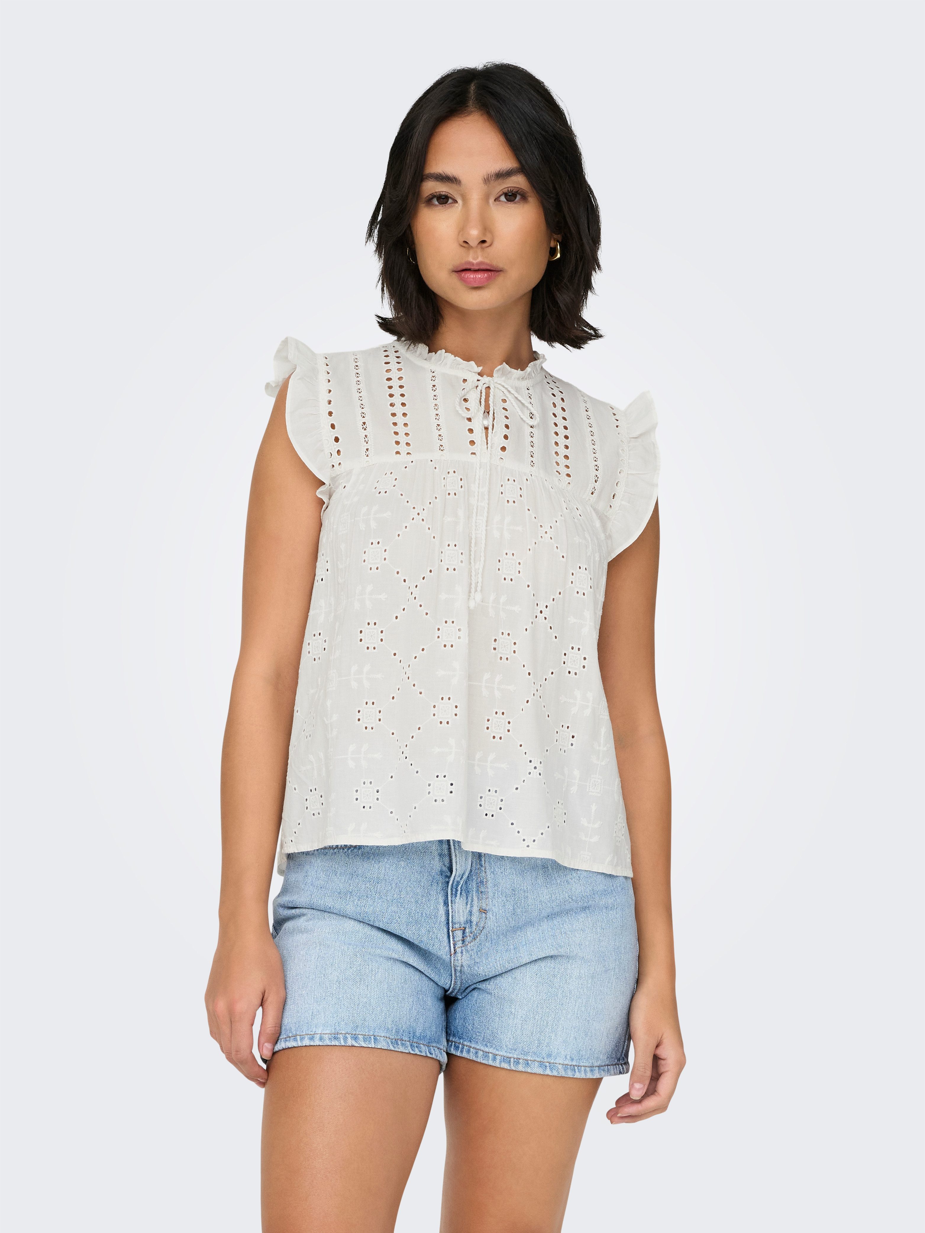 Only Shirt met broderie anglaise