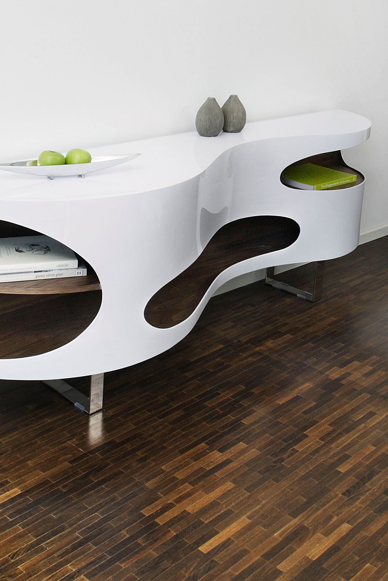 SalesFever Dressoir Slough - Stijlvolle commode Commode in extravagante vorm, breedte 200 cm