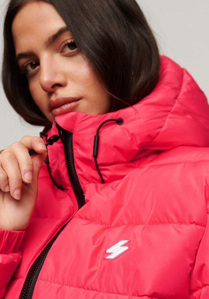 Superdry Gewatteerde jas HOODED SPIRIT SPORTS PUFFER van waterafstotend materiaal