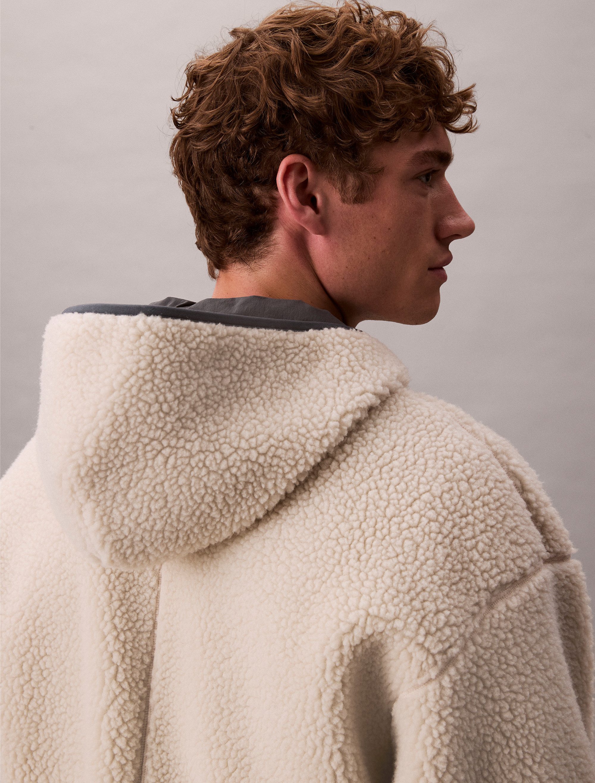 Calvin Klein Pluchen jack SHERPA FUNNEL NECK FULL ZIP HOOD