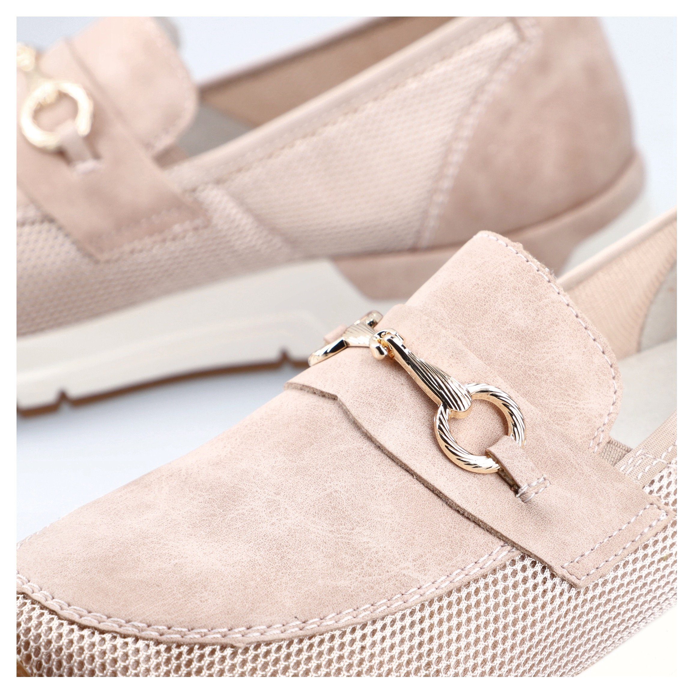 Rieker Slip-on sneakers Slipper vegan Slipper, vrijetijdsschoen met elegante sierspange