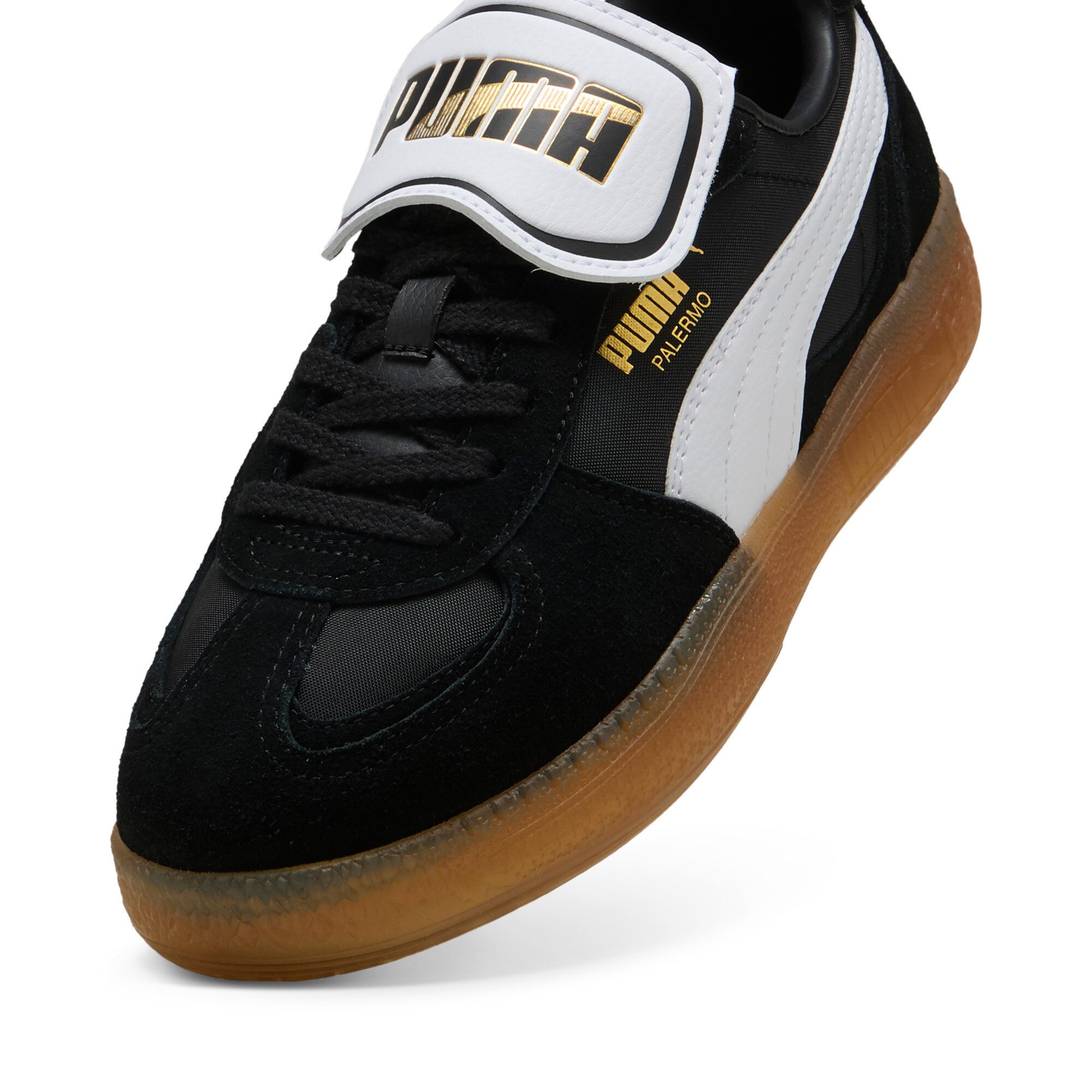 PUMA Sneakers