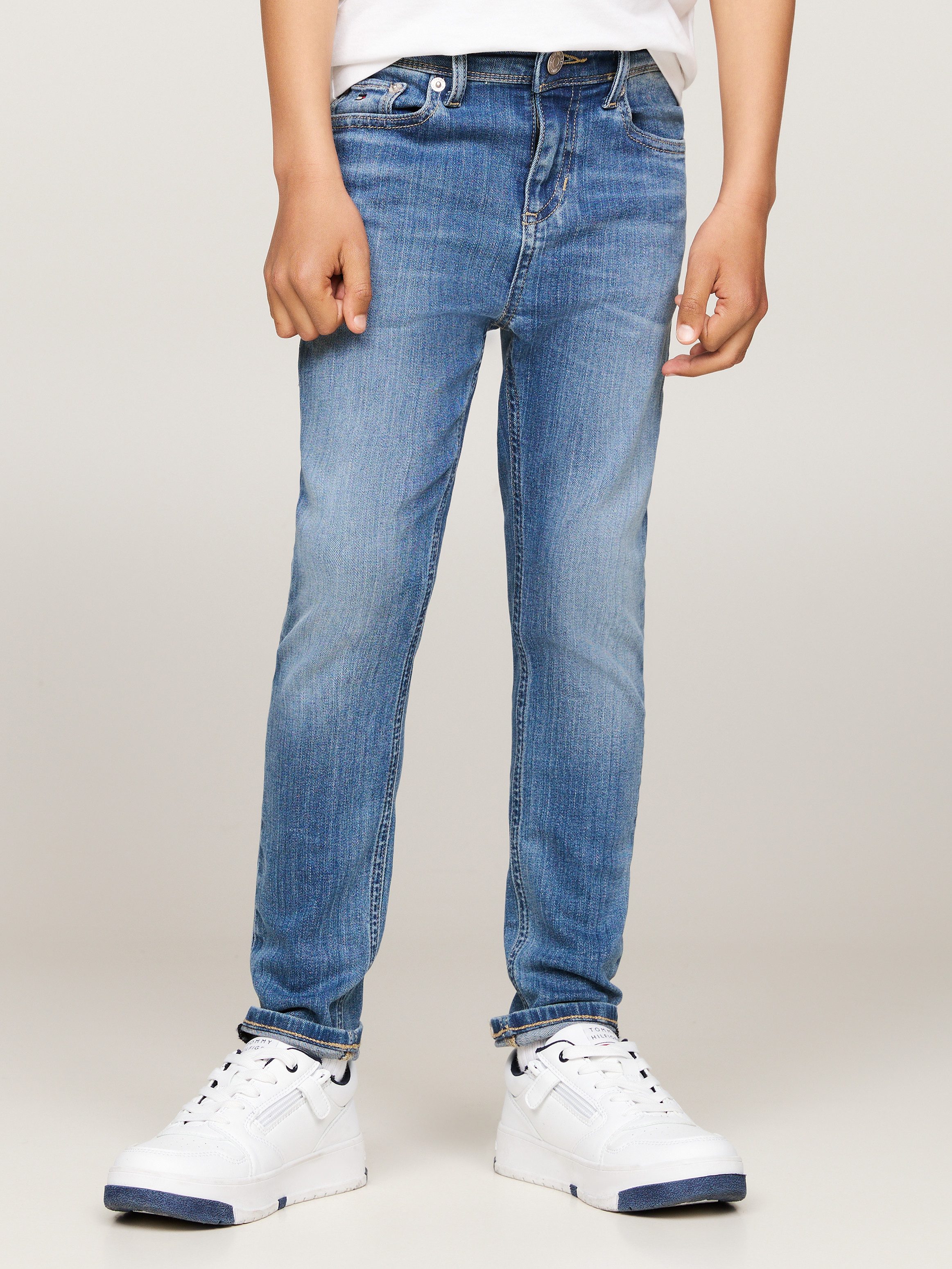 Tommy Hilfiger Skinny fit jeans SCANTON Y MID BLUE WASH DENIM Kinderen tot 16 jaar met logostiksel