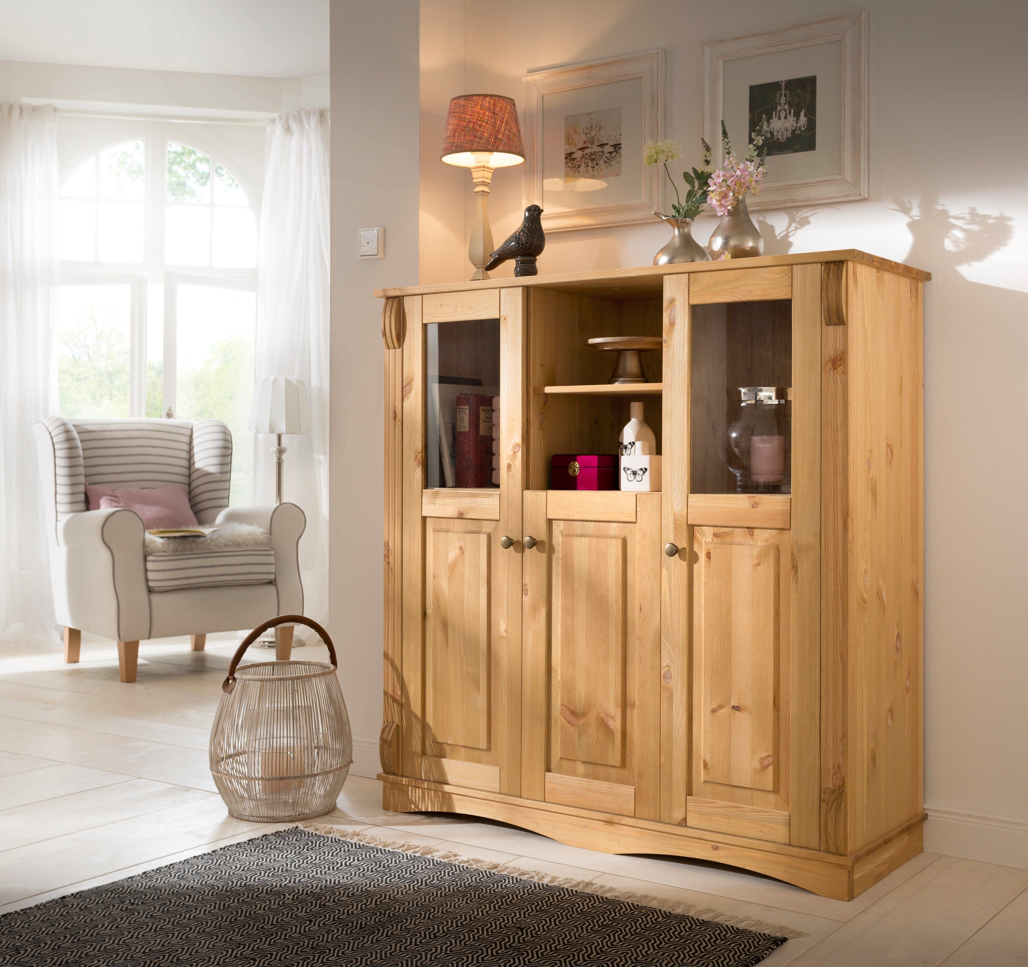 Home affaire Highboard Teresa Breedte 119 cm, deuren met glazen inzetstukken, van massief grenen, FSC®