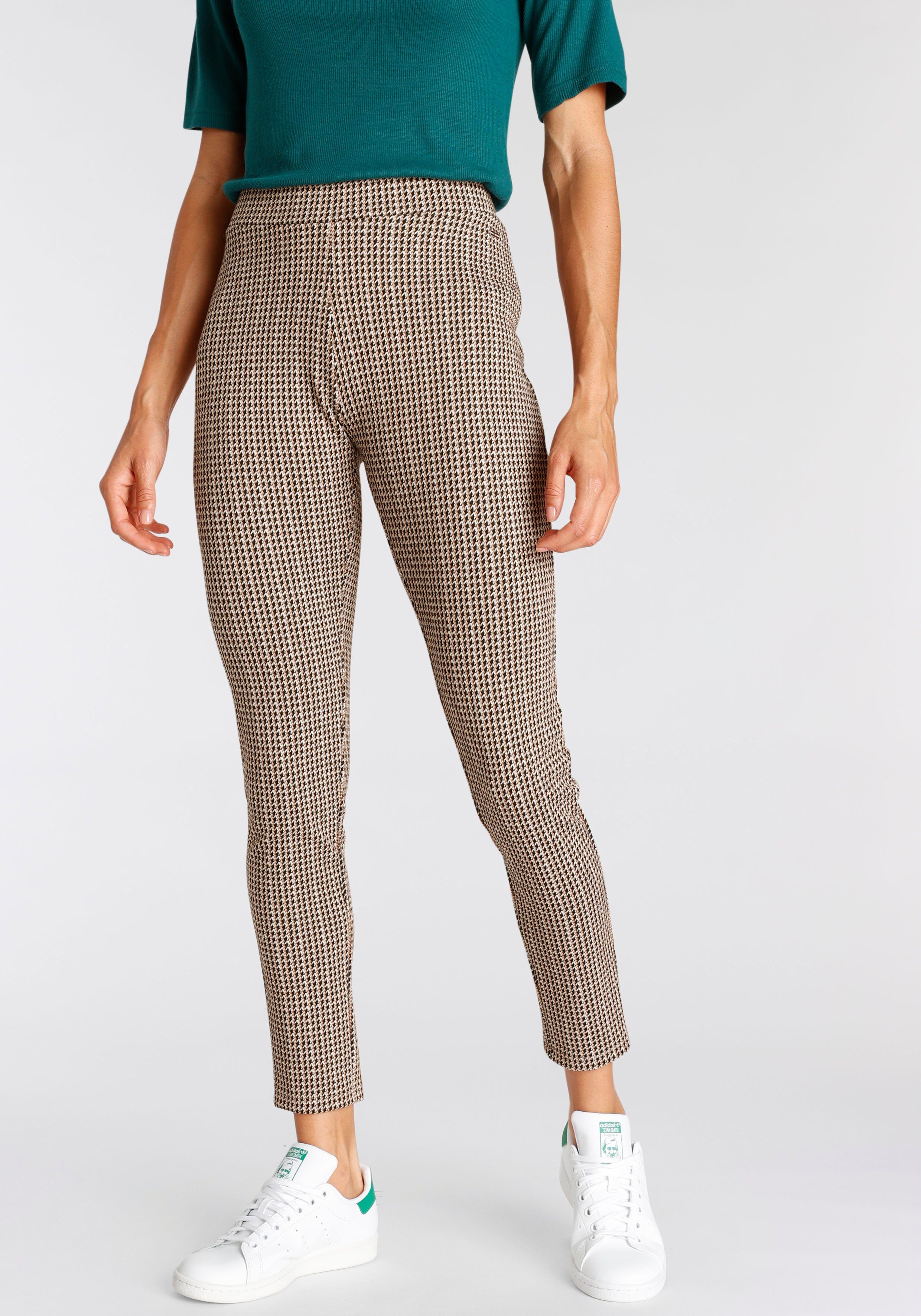 Lascana Legging met ingestrikt allover ontwerp