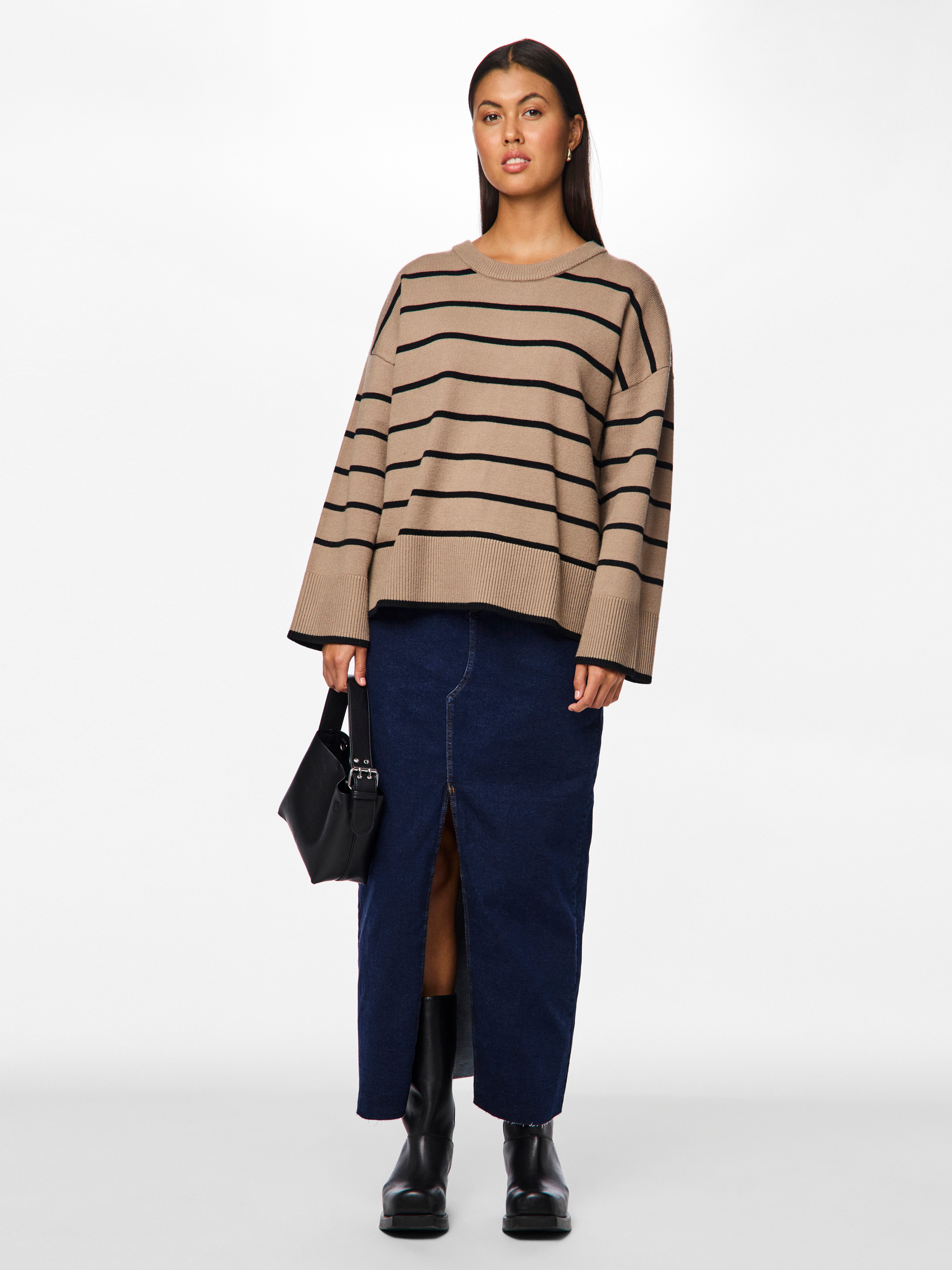 pieces Trui met ronde hals PCMATHILDE LS O-NECK KNIT NOOS BC