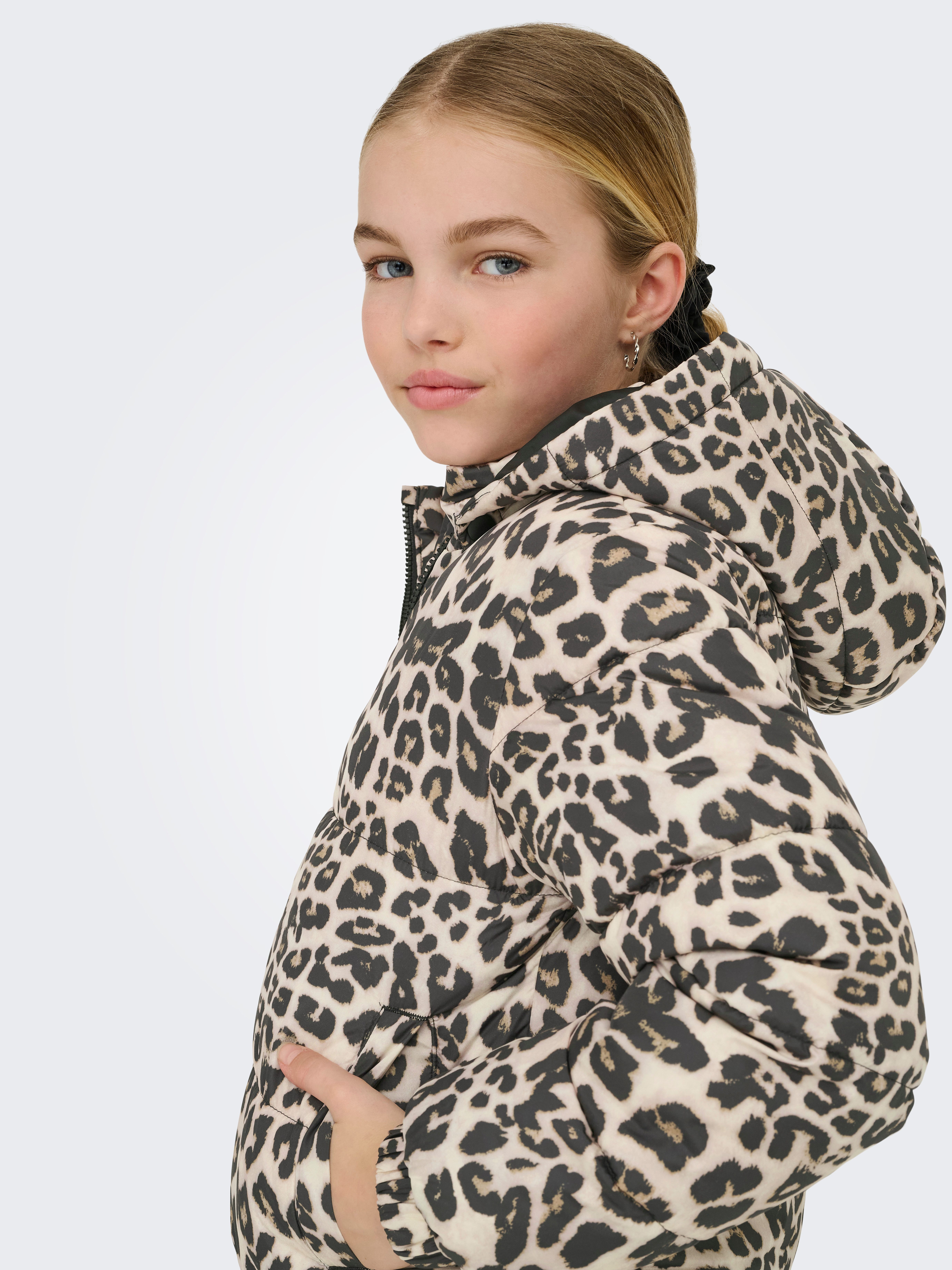 KIDS ONLY Gewatteerde jas KOGDALIA SHORT PUFFER AOP JACKET CP OTW