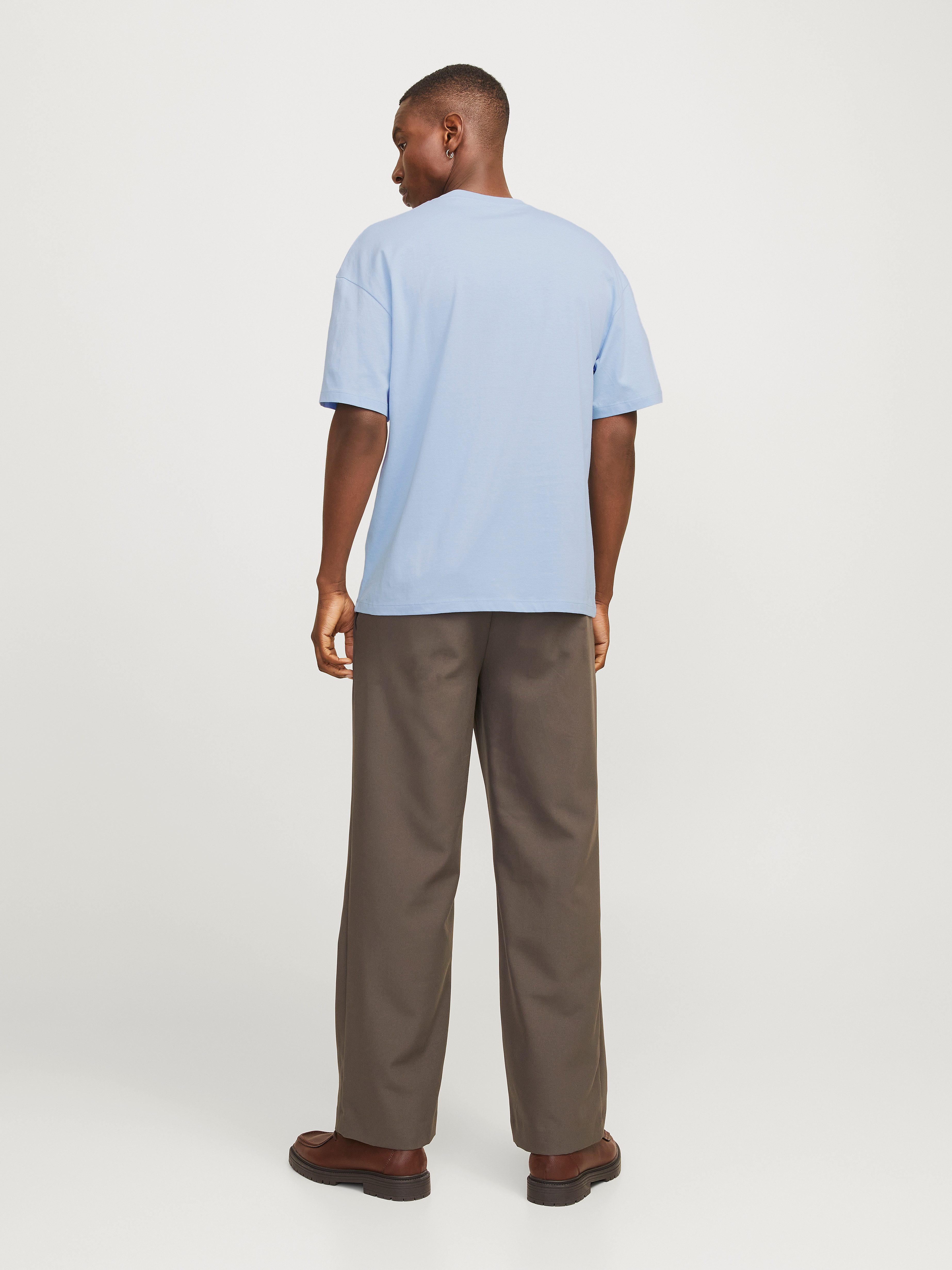 Jack & Jones Oversized shirt JJEBRADLEY TEE SS O-NECK NOOS