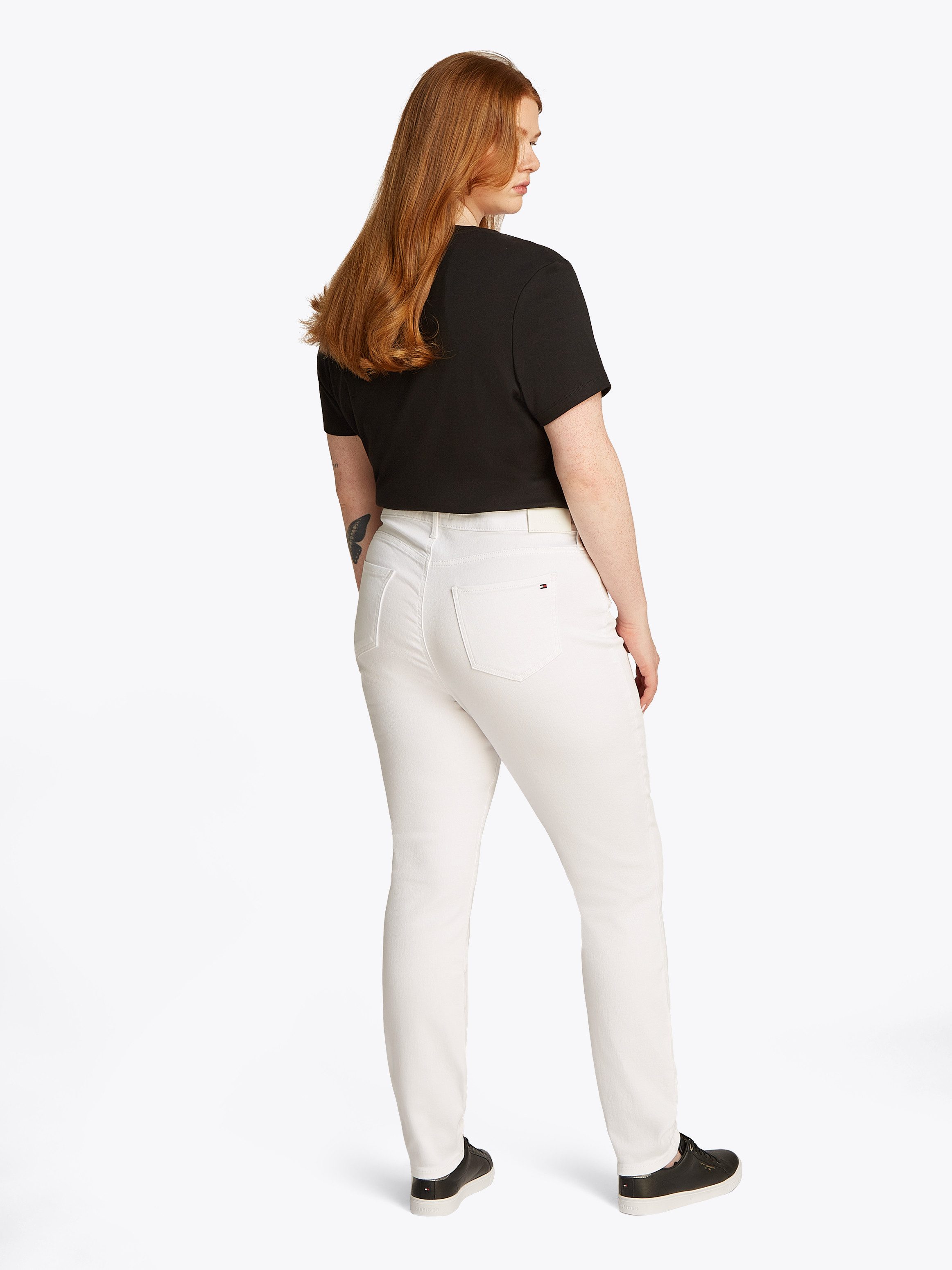 Tommy Hilfiger Curve Skinny fit jeans CRV HARLEM U SKINNY HW CLR in grote maten, tommy jeans logo-badge, stoned wash look